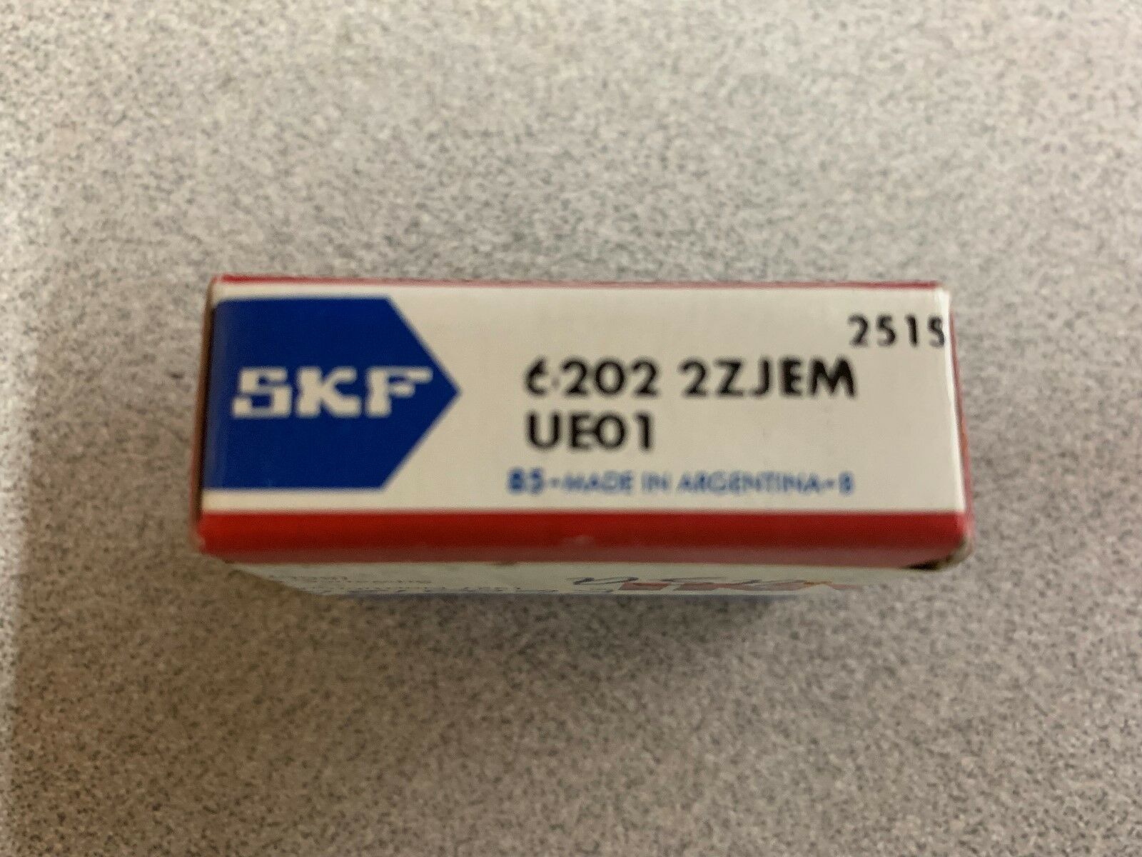 LOT OF 3 NEW IN BOX SKF BEARING 6202 2ZJEM UE01