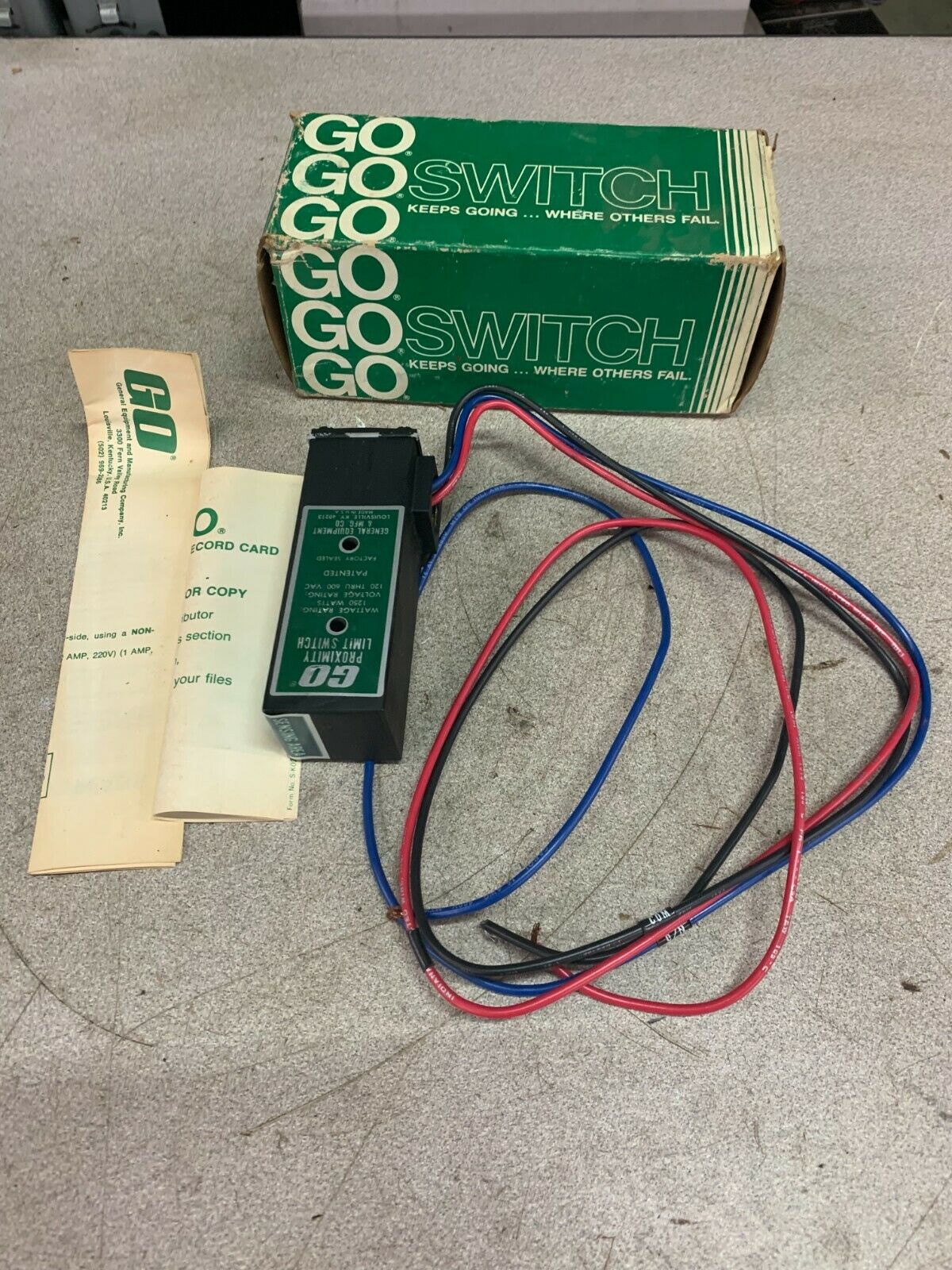 NEW IN BOX GO SWITCH PROXIMITY LIMIT SWITCH 112116