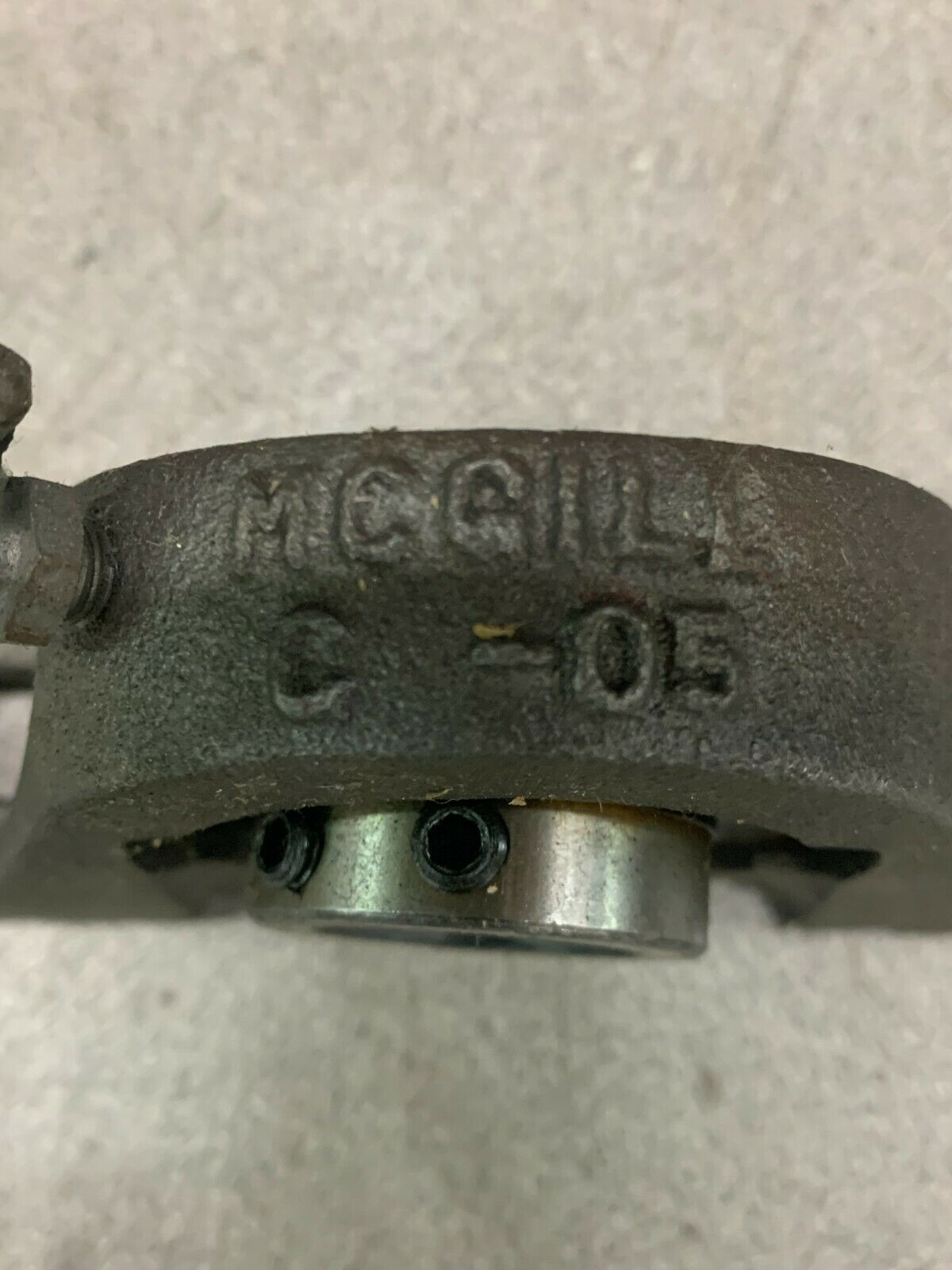 NEW NO BOX MCGILL C-05 PILLOW BLOCK BEARING MB-25-7/8