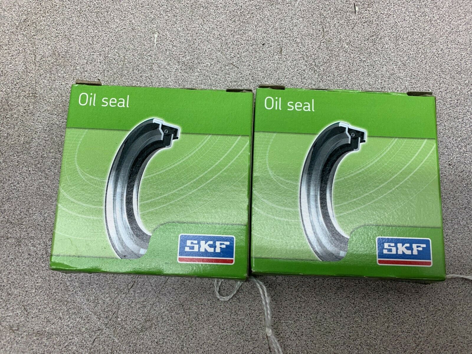 LOT OF 2 NEW IN BOX SKF OILSEAL 692543