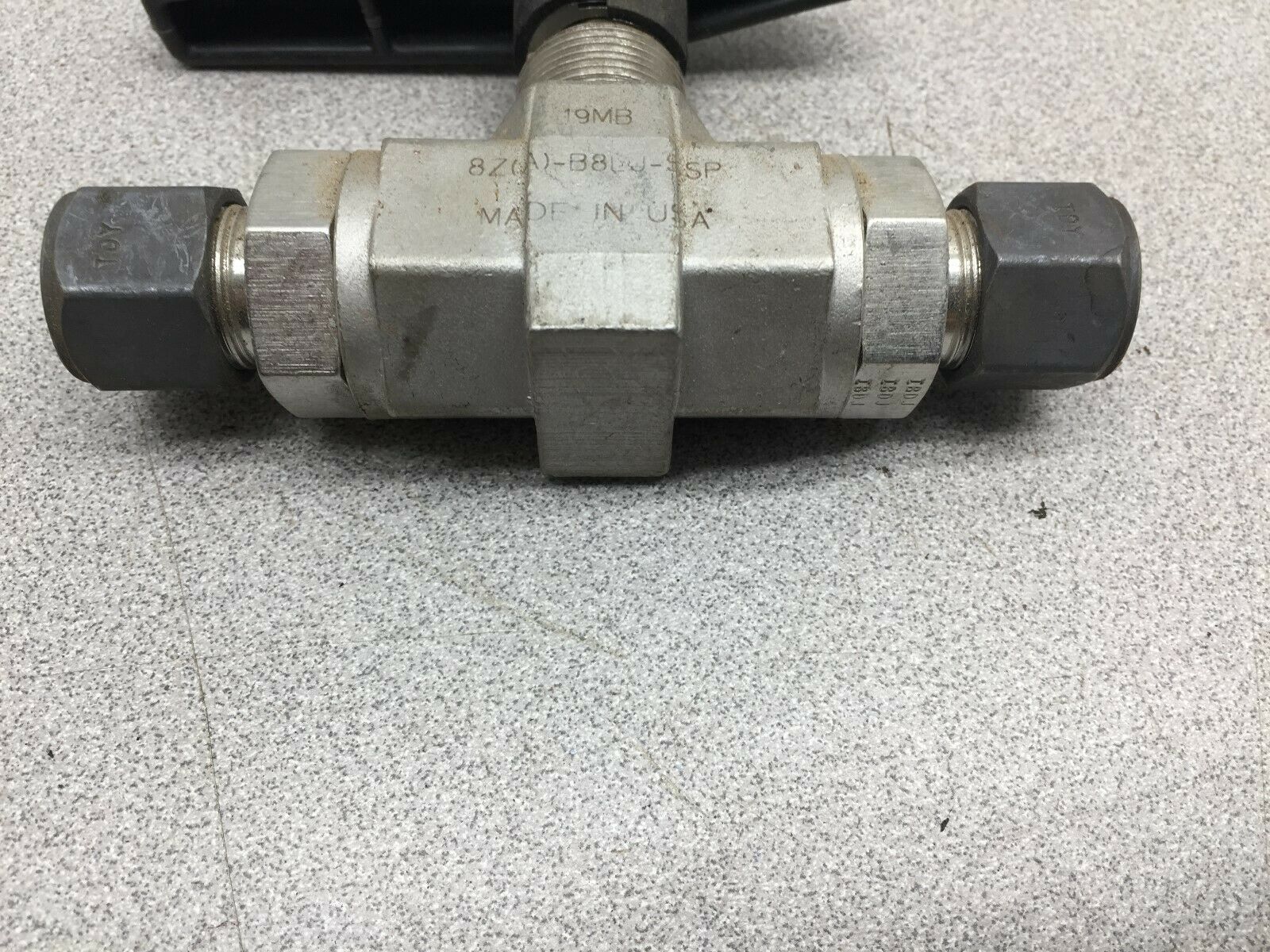 NEW NO BOX PARKER 2WAY BALL VALVE 1/2 TUBE 316SS 1500PSI 8Z(A)-B8LJ-SSP