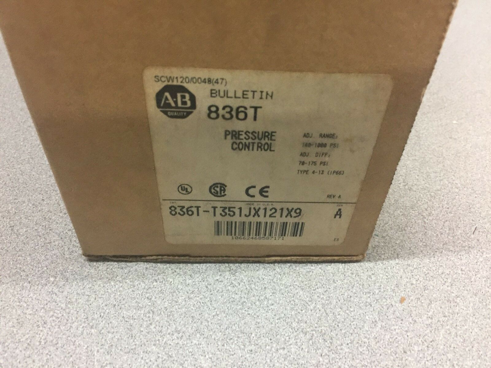 NEW IN BOX ALLEN BRADLEY PRESSURE CONTROL SWITCH 836T-T251JX12X9