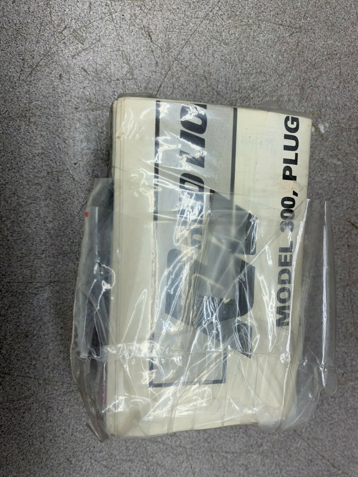NEW IN BOX REDLION RELAY 5130012