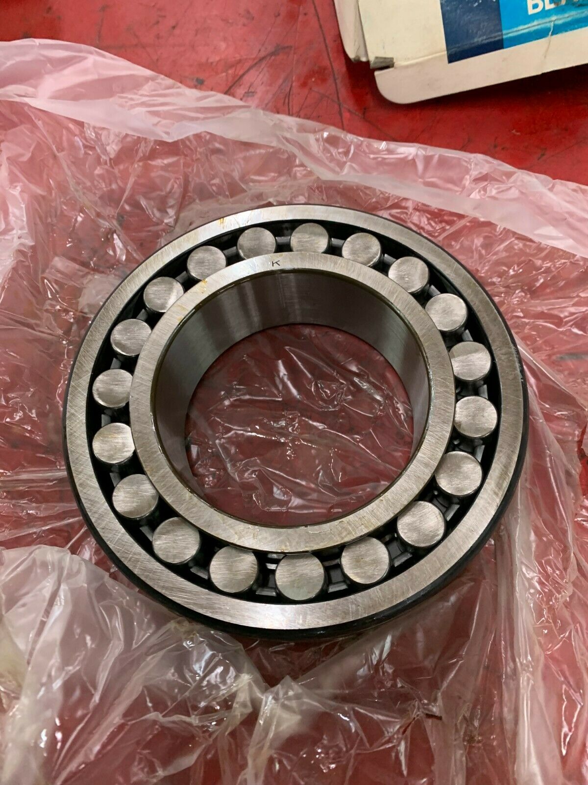 NEW IN BOX NTN SPHERICAL ROLLER BEARING 22217BKD1C3