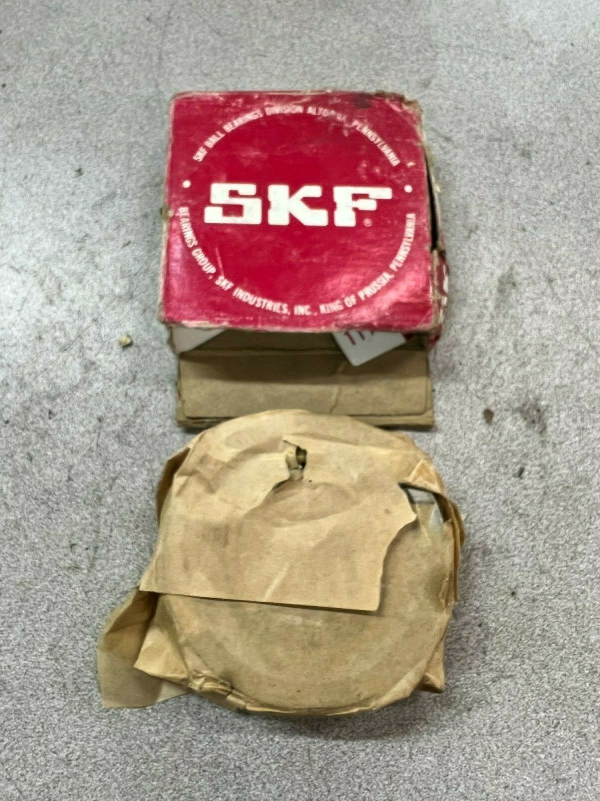 NEW IN BOX SKF CONTACT BALL BEARING 7308BYG