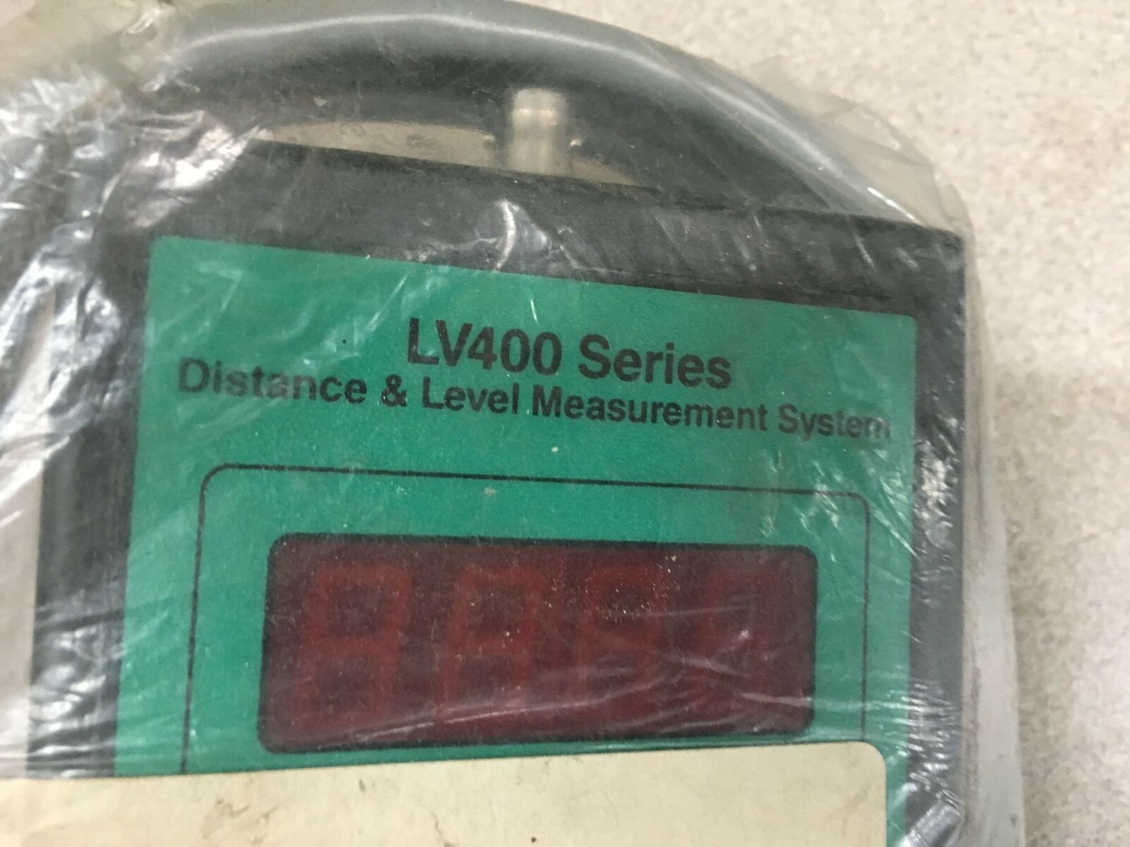 NEW NO BOX OMEGA DISTANCE & LEVEL MEASUREMENT SYSTEM LV401-RT40