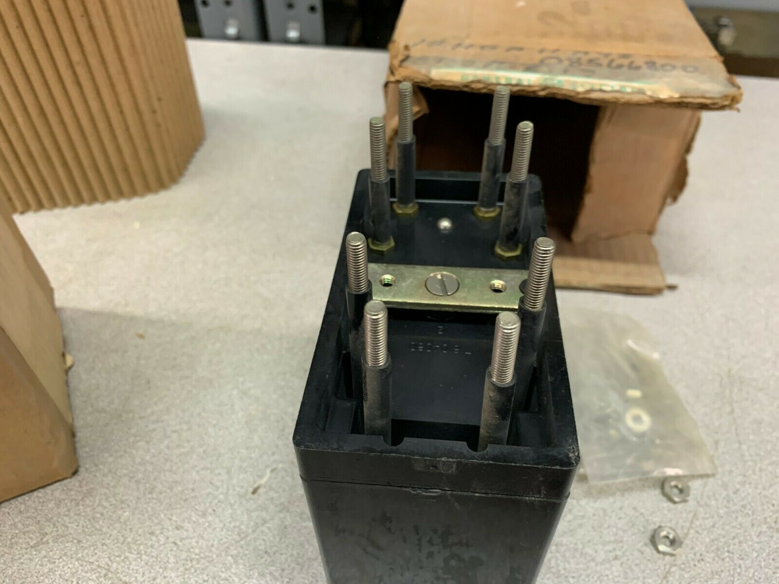 NEW IN BOX GENERAL ELECTRIC AUXILIARY RELAY 12HGA11A98