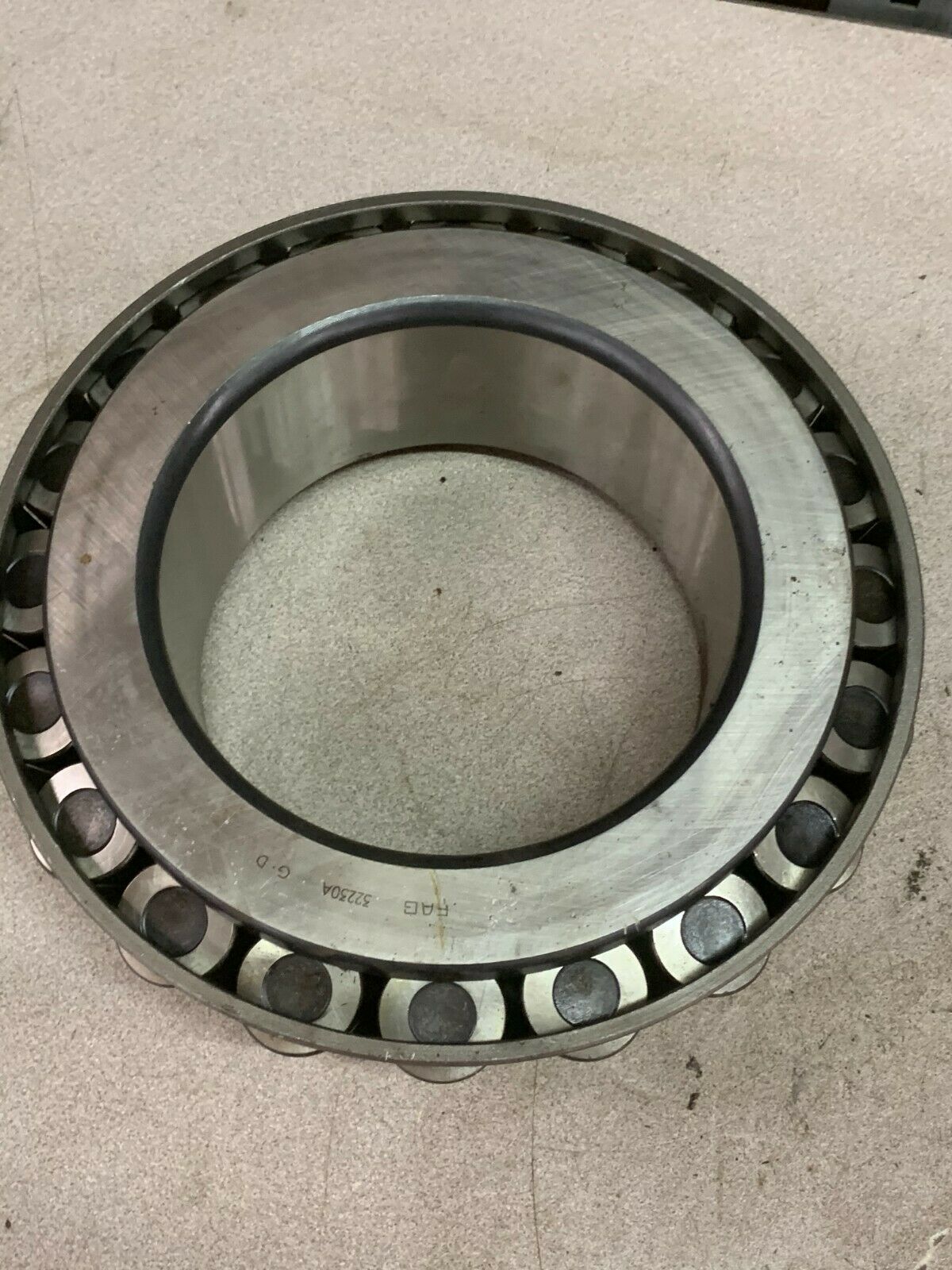 NEW NO BOX FAG TAPERED ROLLER CONE BEARING 32230A