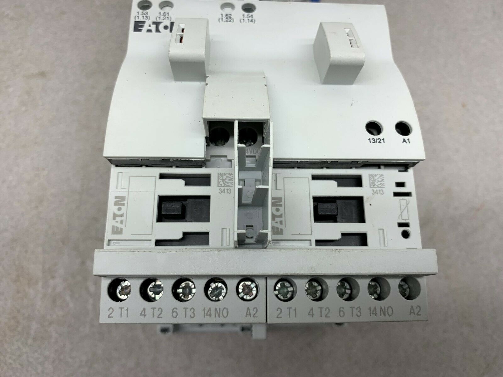 NEW TAKEOUT EATON MOTOR STARTER PKZM0-4 XTPR004BC1 WITH CONTACTORS SV 9340.260