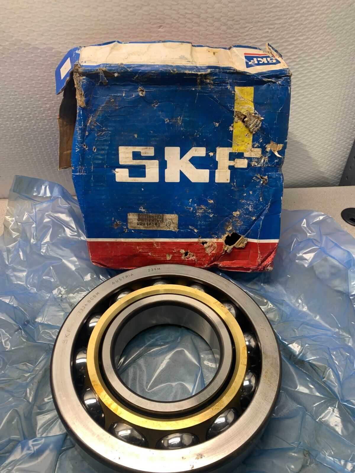 NEW SKF ANGULAR CONTACT BALL BEARING 7326 BCBM