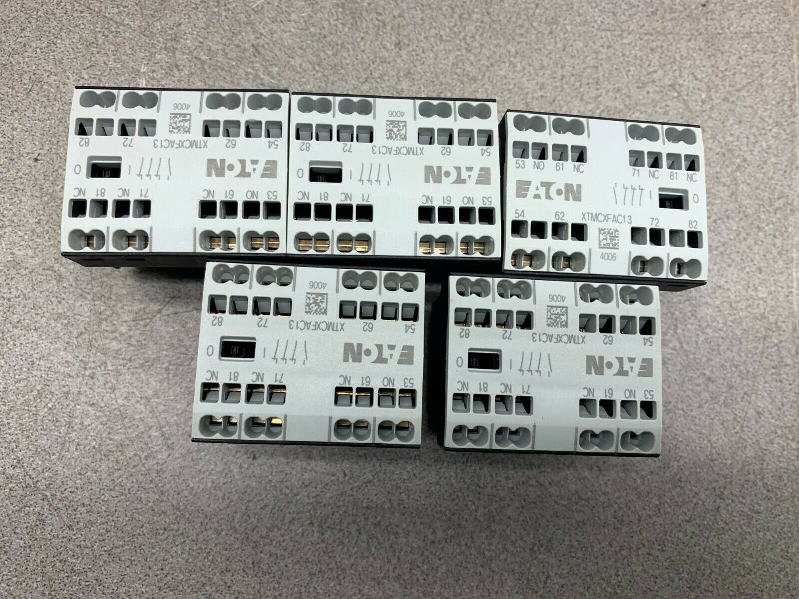 BOX OF 5 NEW IN BOX EATON MINI CONTACTOR XTMCXFAC13