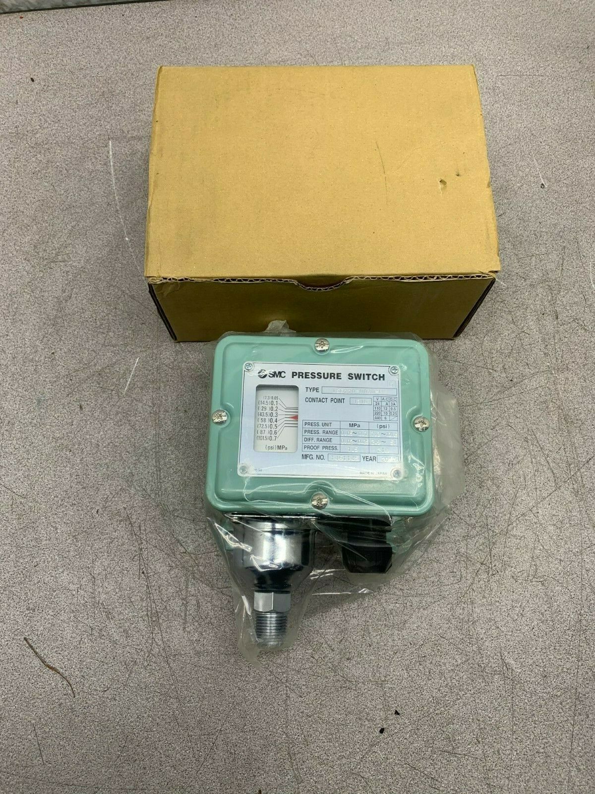 NEW SMC PRESSURE SWITCH ISG220-N030-P