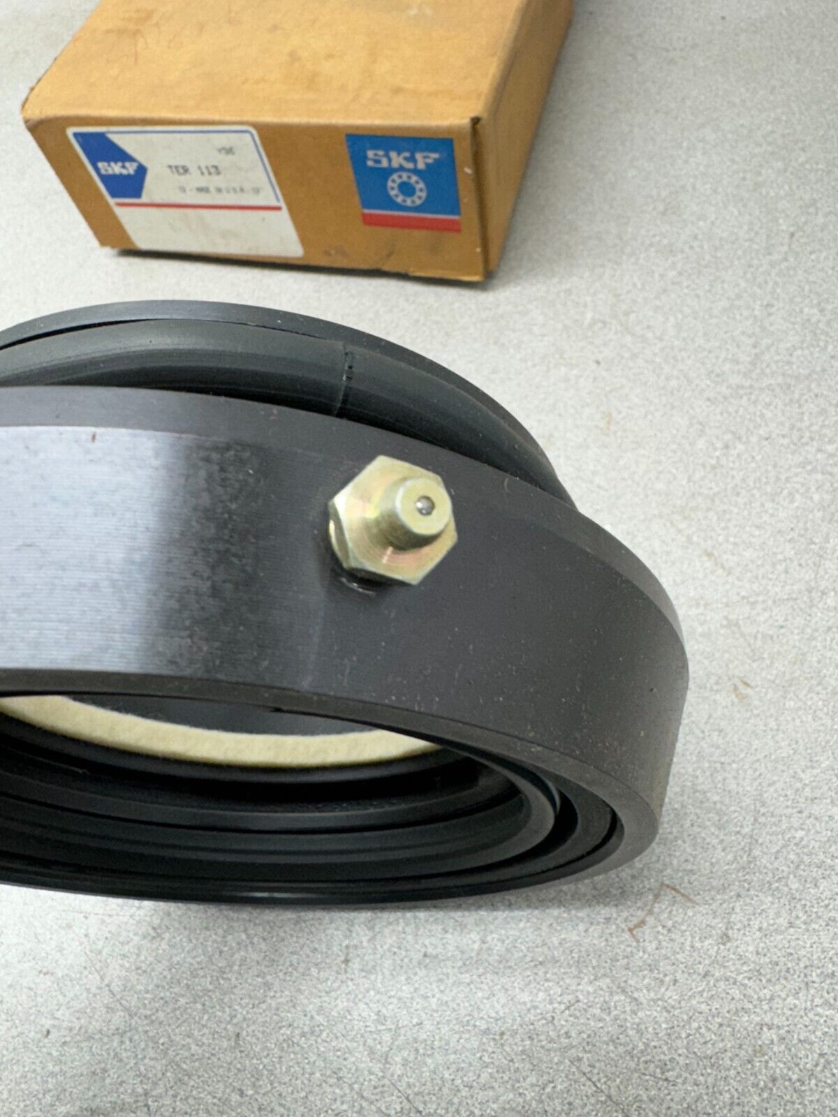 NEW IN BOX SKF SEAL TER 113