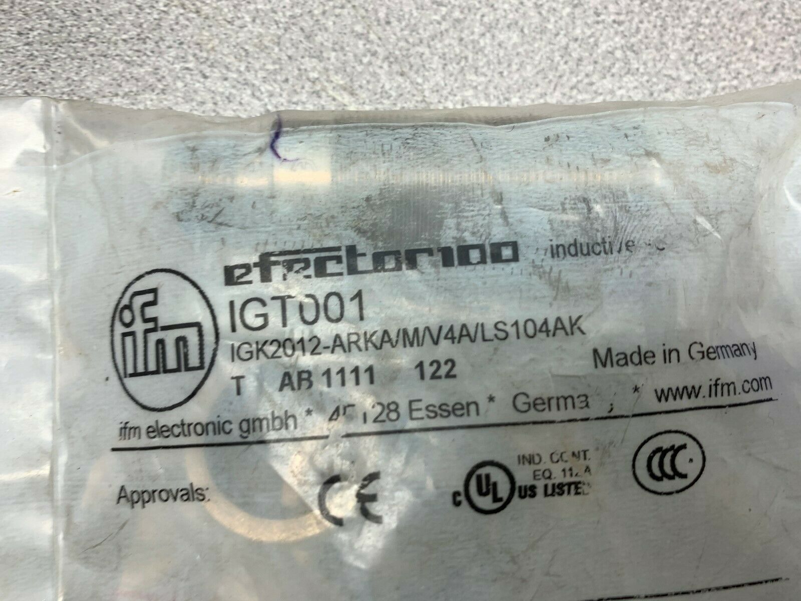 NEW IN PACKAGE EFECTOR100 SENSOR IGK2012-ARKA/M/V4A/LS10AK