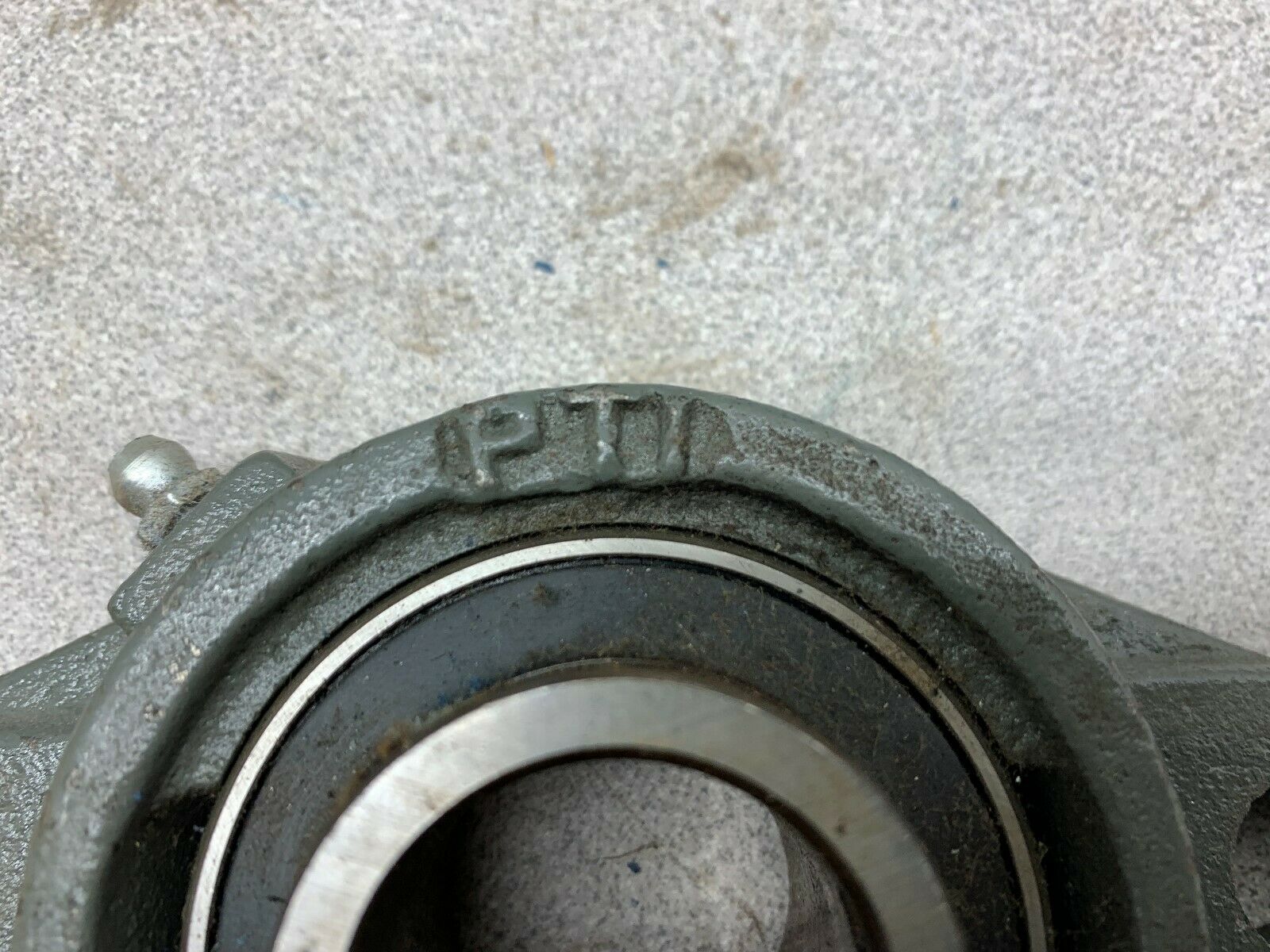 NEW NO BOX PTI BEARING FL206 UC206