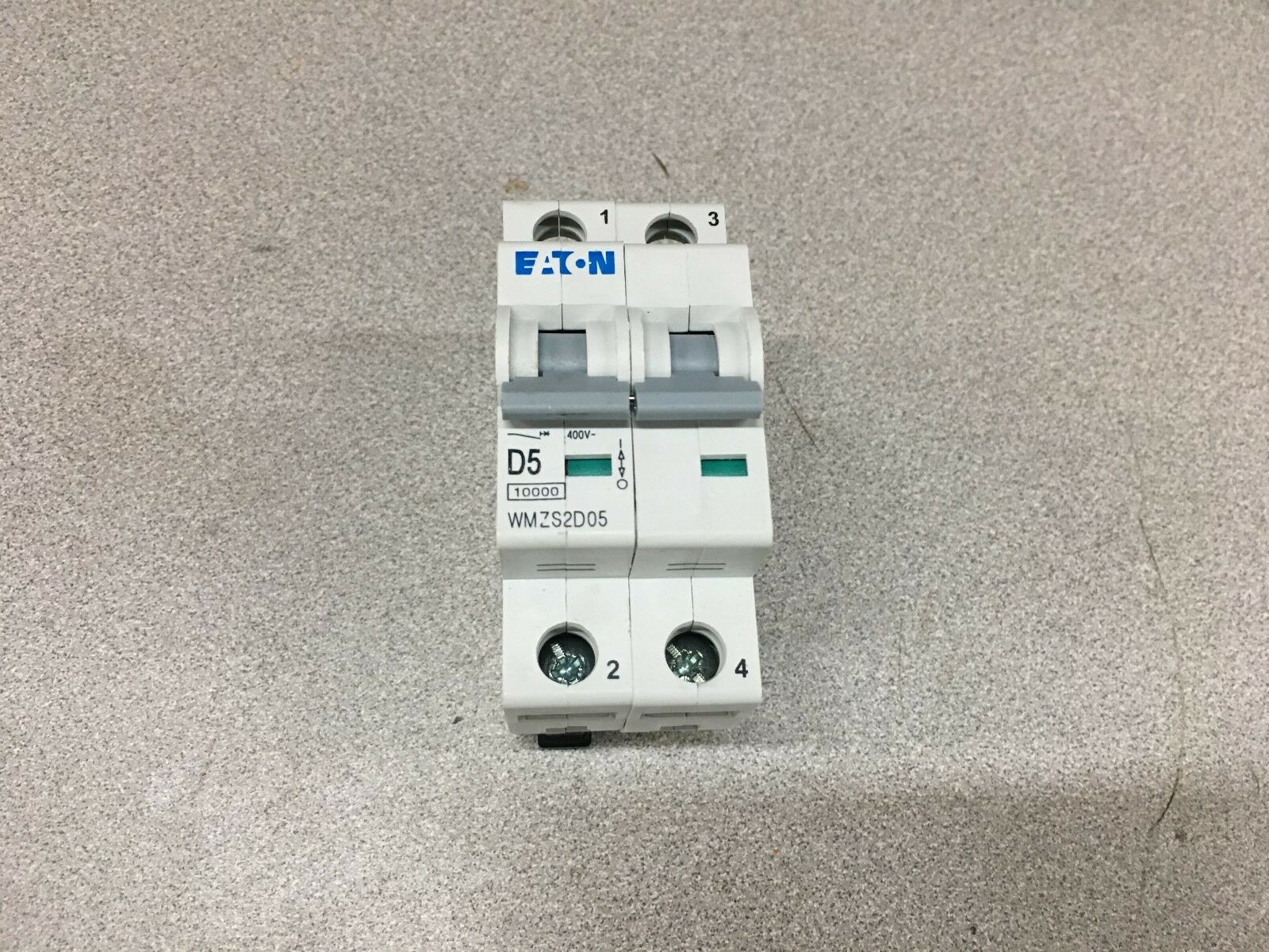 NEW NO BOX EATON CIRCUIT BREAKER WMZS2D05