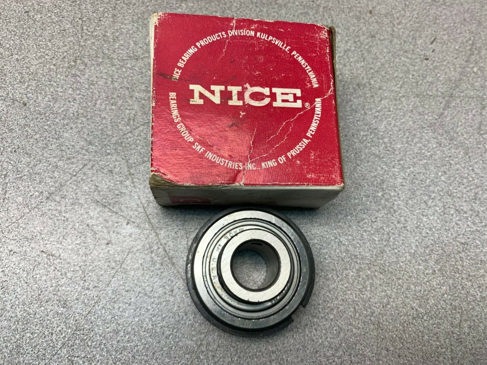 NEW IN BOX NICE BEARING 7610DLG