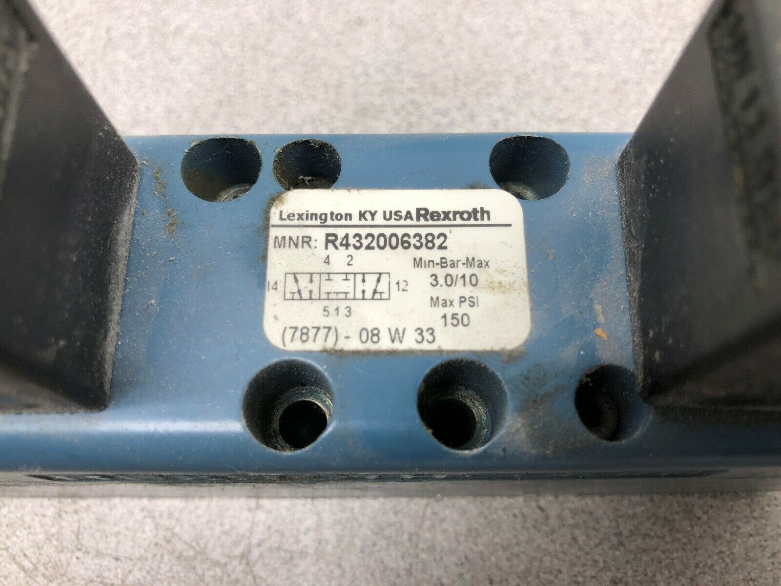 USED REXROTH 120 VAC COIL 150 PSI PNEUMATIC SOLENOID VALVE R432006382