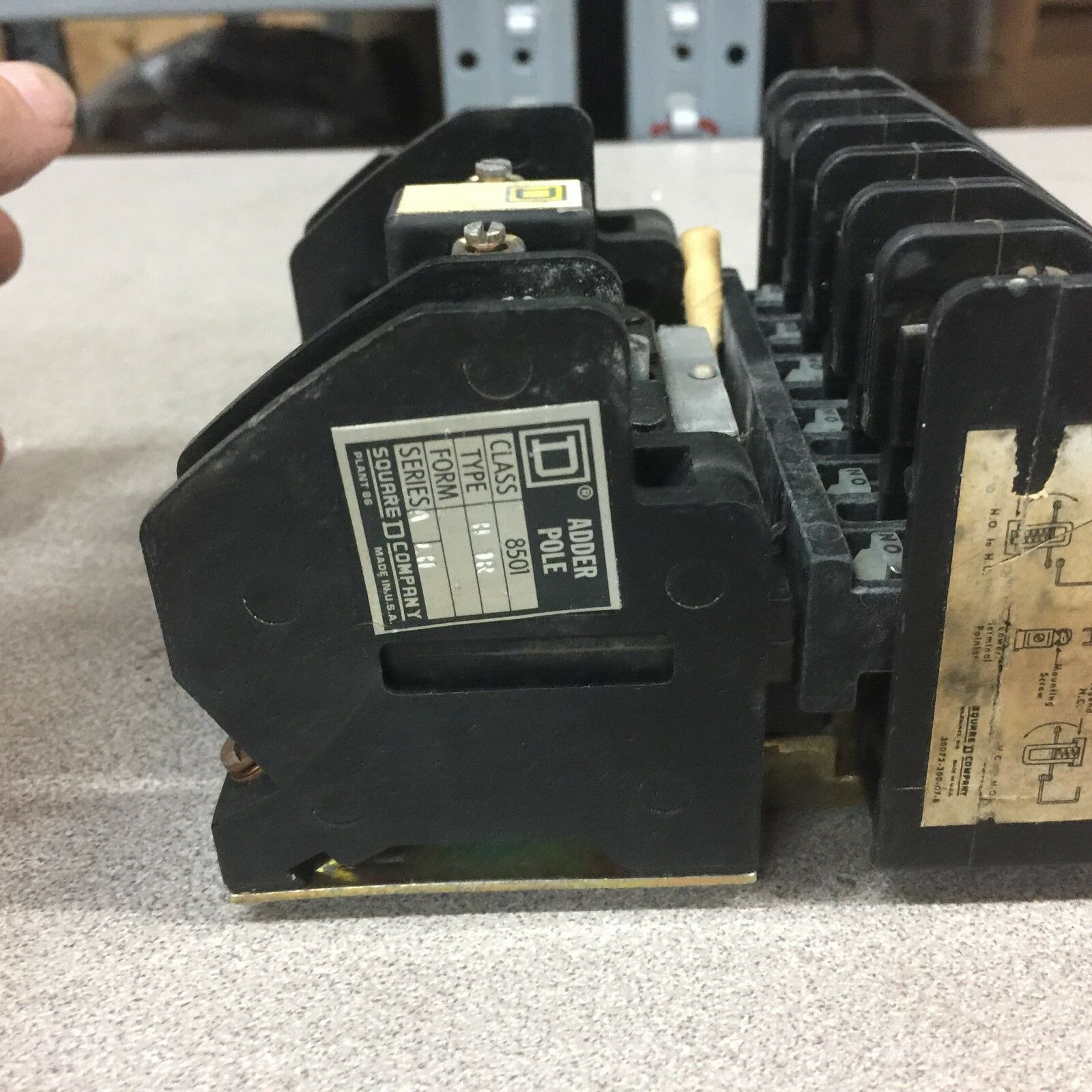 USED SQUARE D IDUSTRIAL CONTACTOR 8501 HO 80