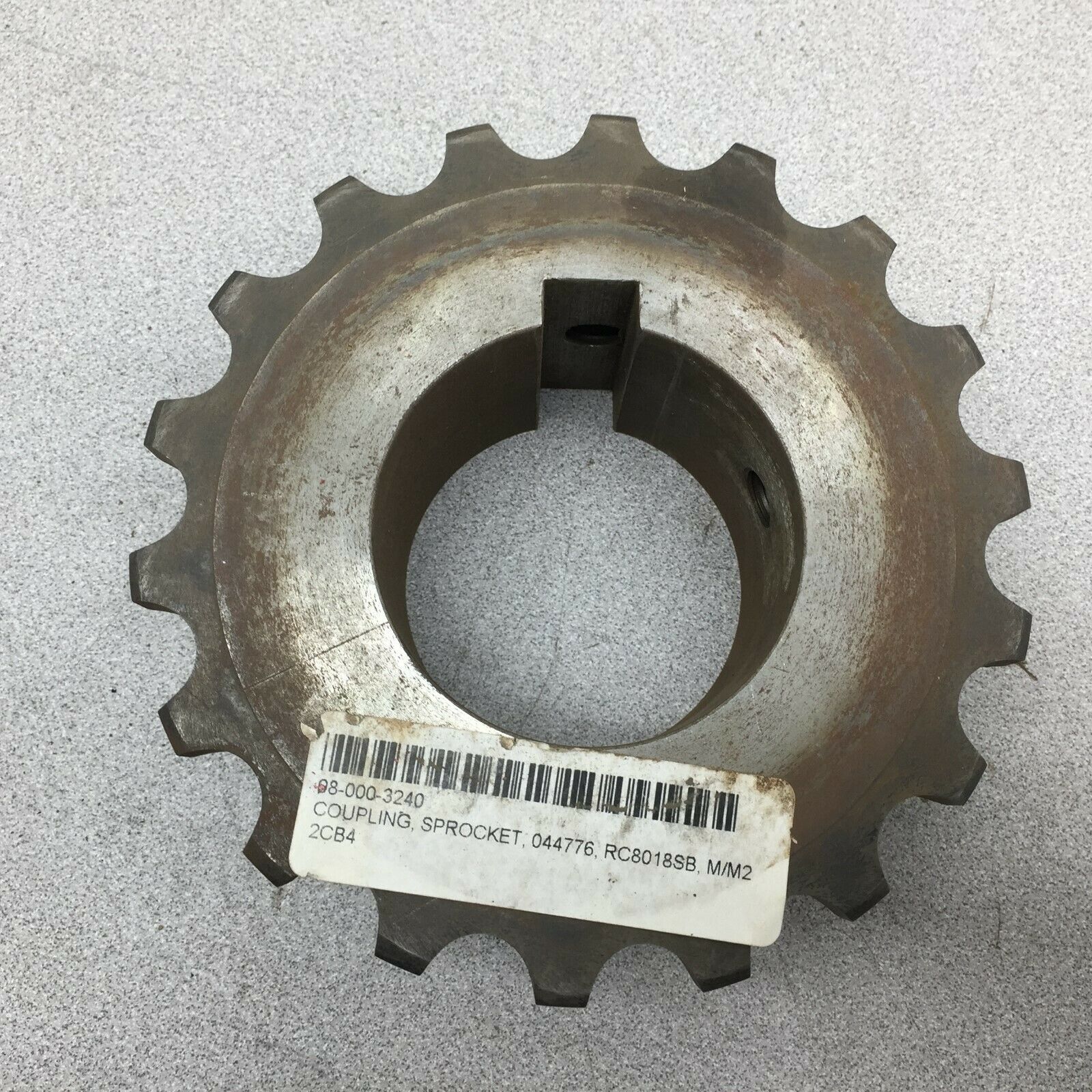 NEW NO BOX SIZE 80 SINGLE CHAIN 18 TOOTH SPROCKET RC8018