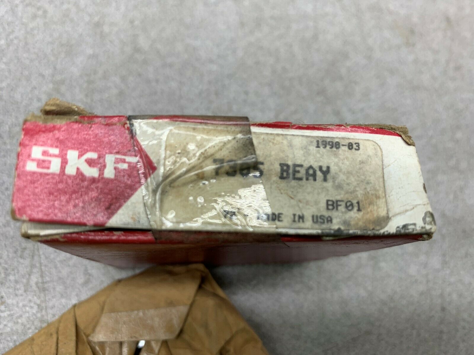 NEW IN BOX SKF BEARING 7305 BEAY