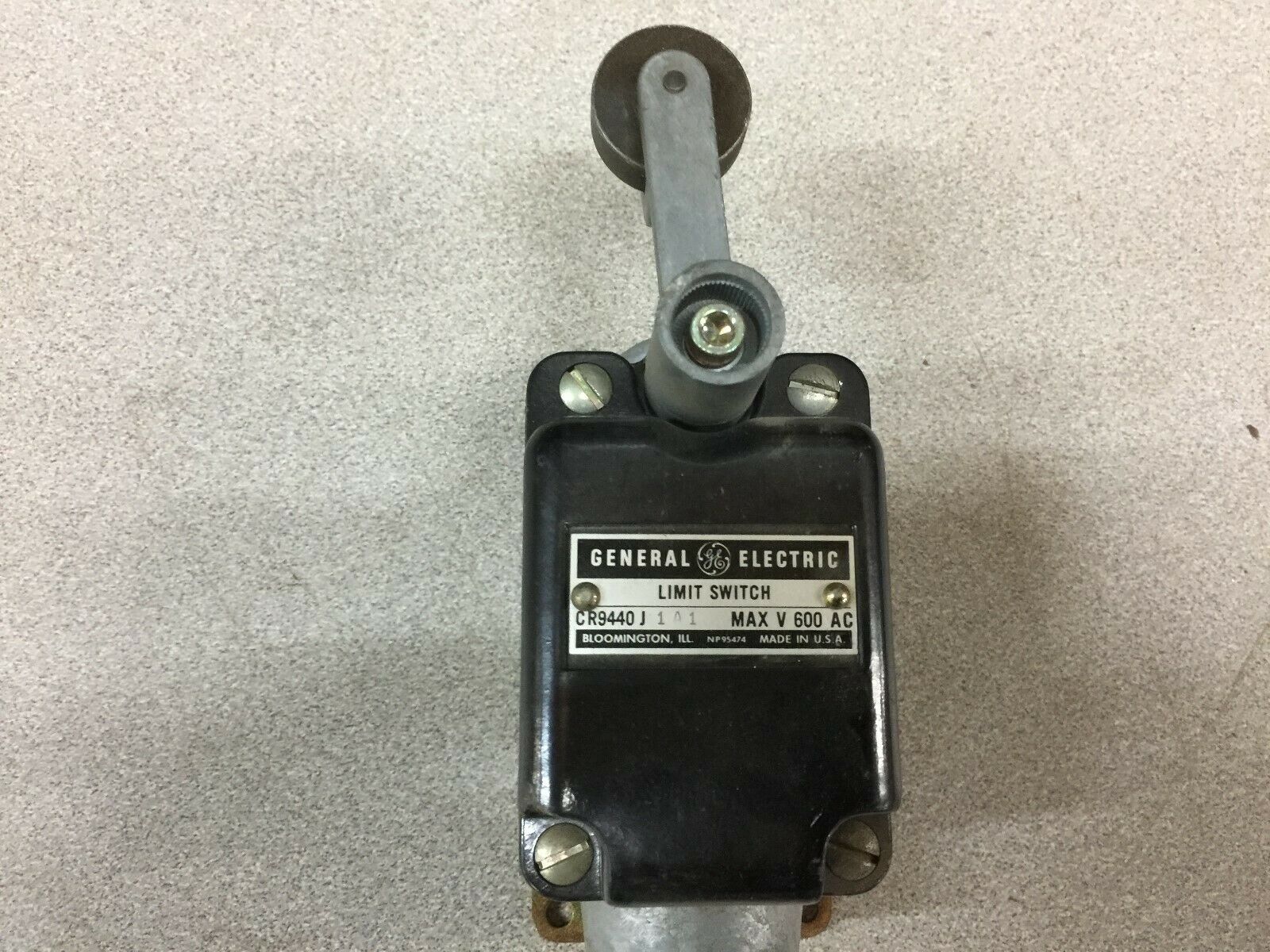 NEW NO BOX GE LIMIT SWITCH CR9440 J1A1