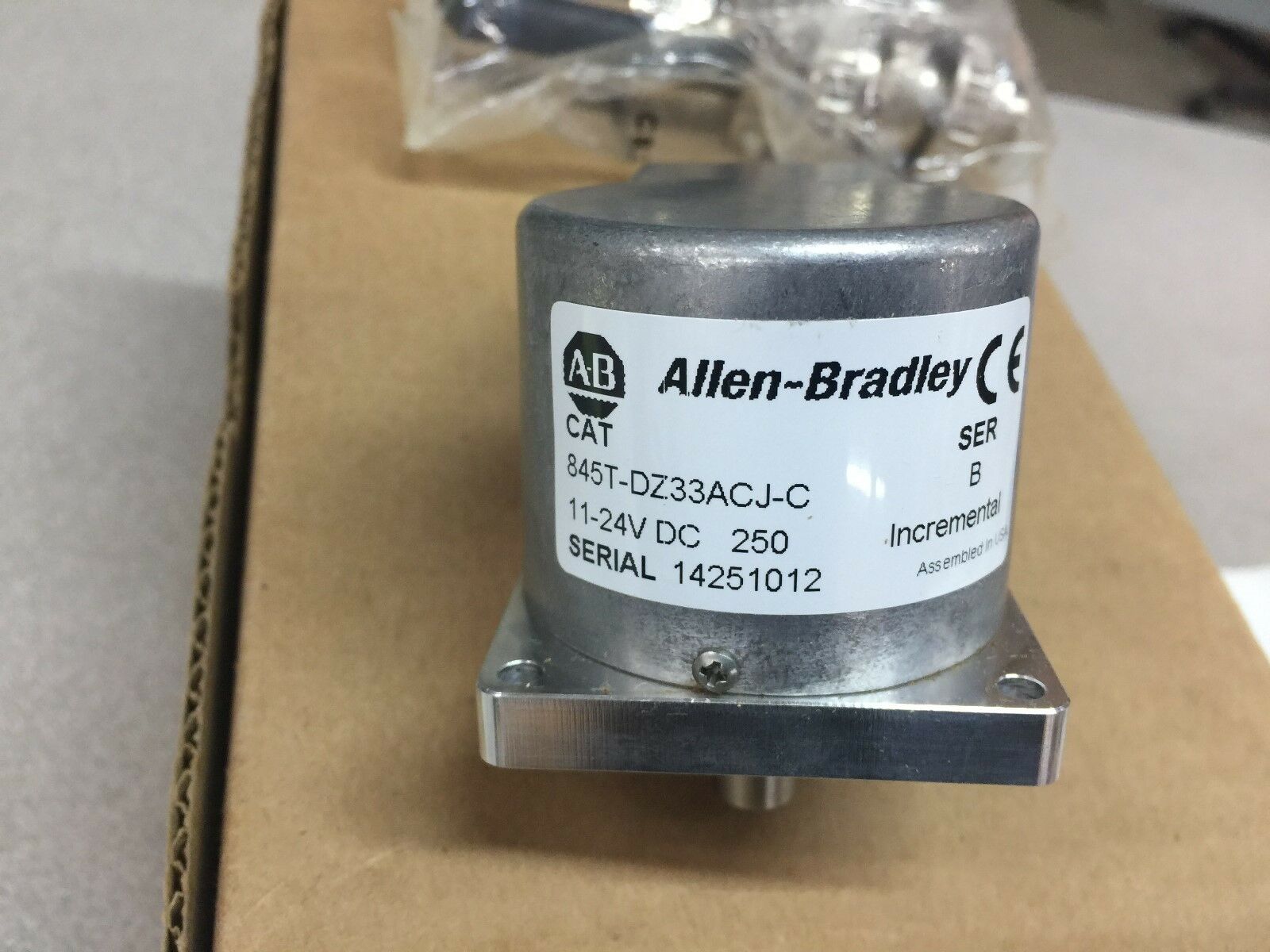 NEW IN BOX ALLEN BRADLEY ENCODER 845T-DZ33ACJ-C