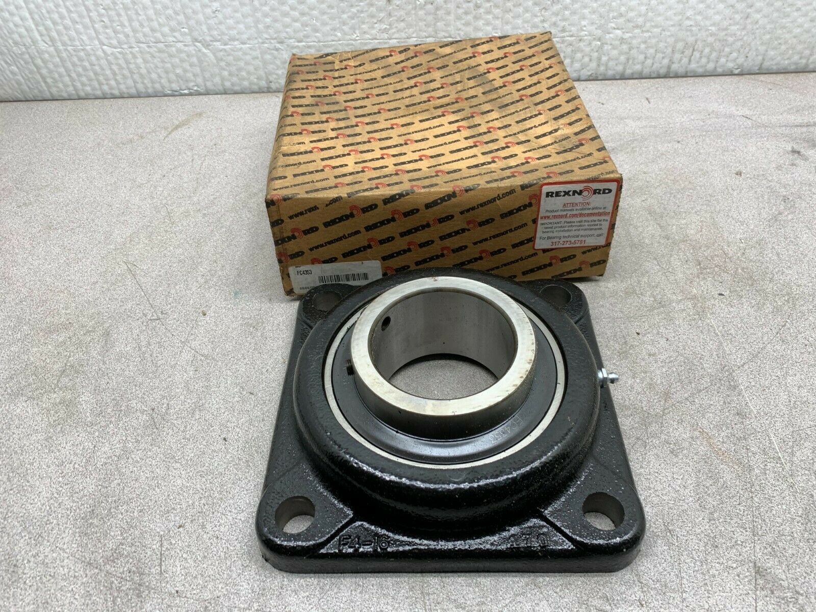 NEW IN BOX REXNORD 4-BOLT FLANGE BEARING 3" BORE FC4353