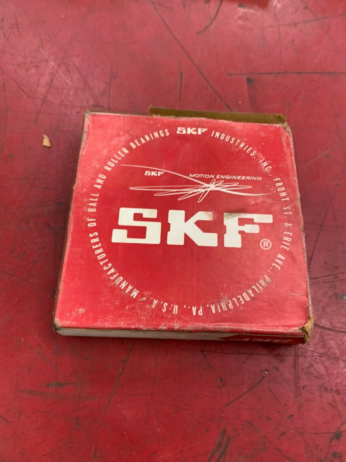 NEW IN BOX SKF CUP 33472