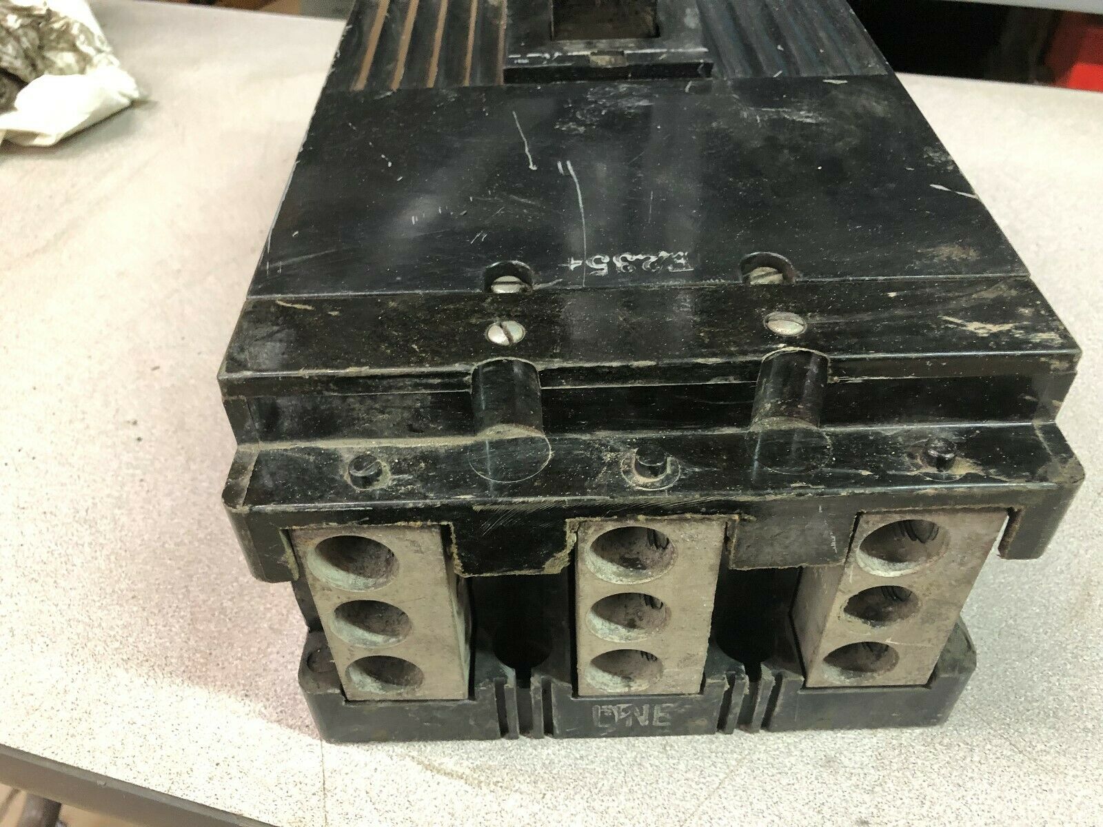 USED GE 700 AMP 3 POLE 600 VAC BREAKER TKM836F000