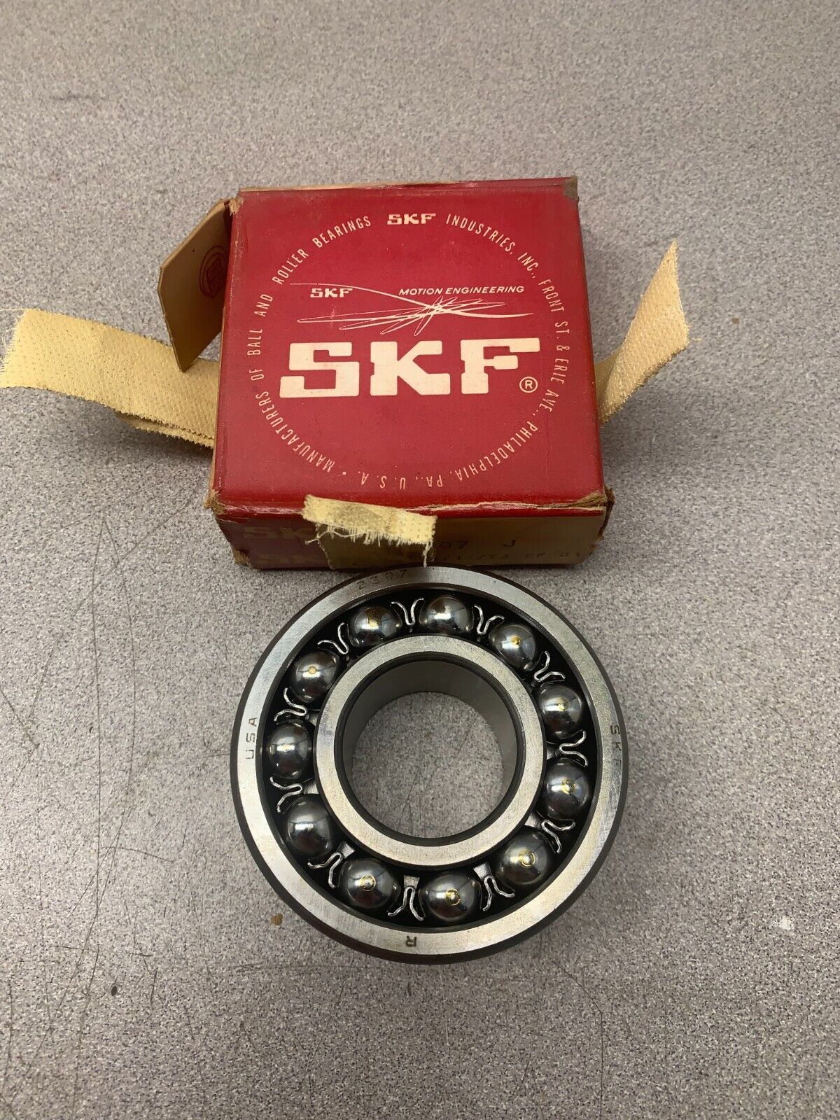 NEW IN BOX SKF ROLLER BEARING 2307 J (NEW OLD STOCK)