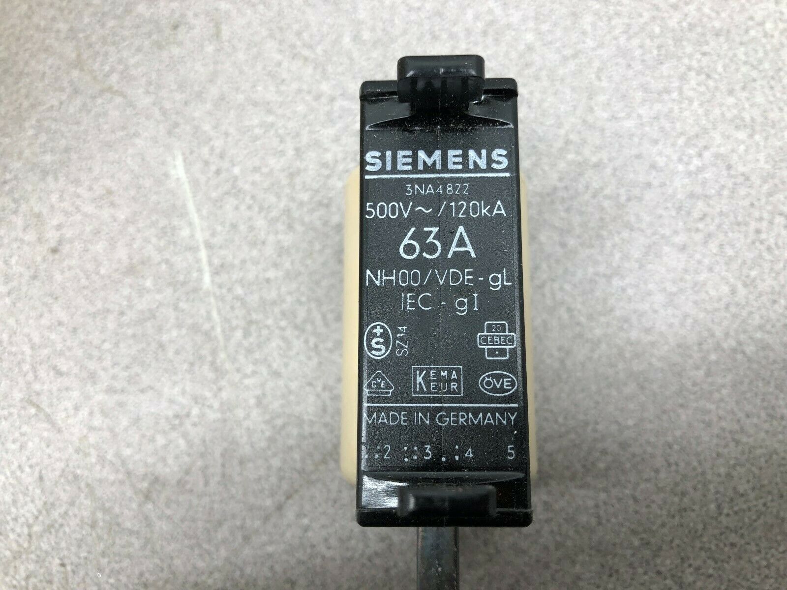 NEW IN BOX OF 3 SIEMENS 63 AMP 500 V FUSE 3NA4822