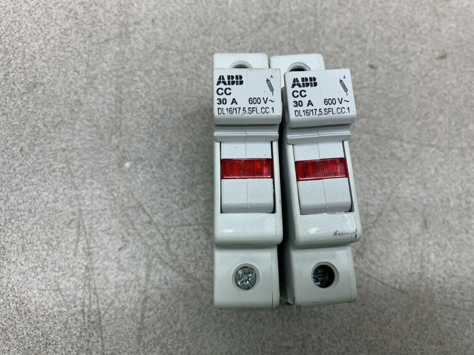 LOT OF 2 NEW NO BOX ABB FUSE BLOCK  DL 16/17