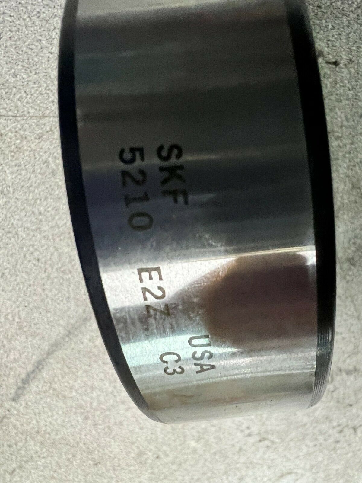 NEW IN BOX SKF BALL BEARING 5210-E2Z