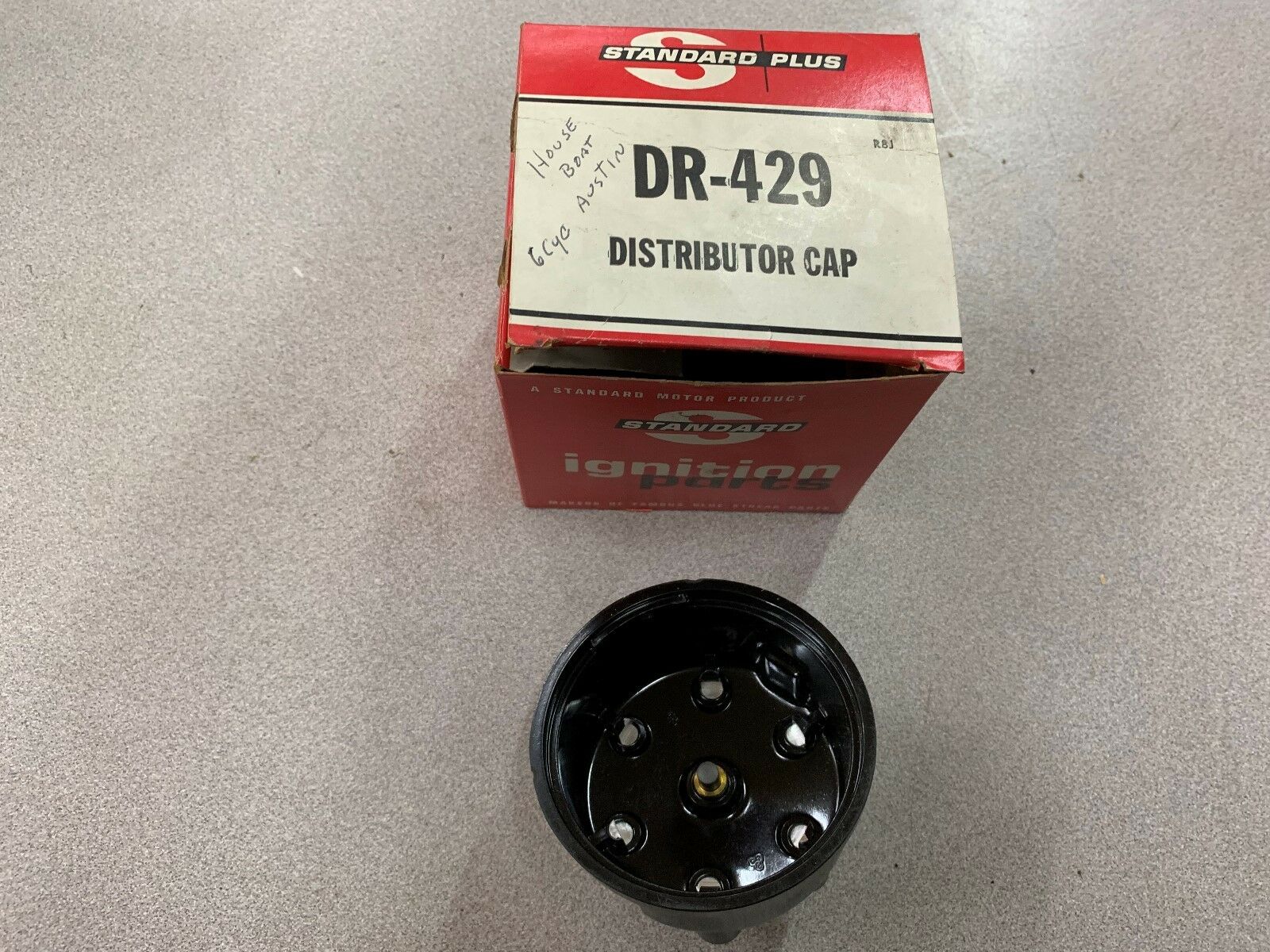 NEW IN BOX STANDARD DISTRIBUTOR CAP DR-429