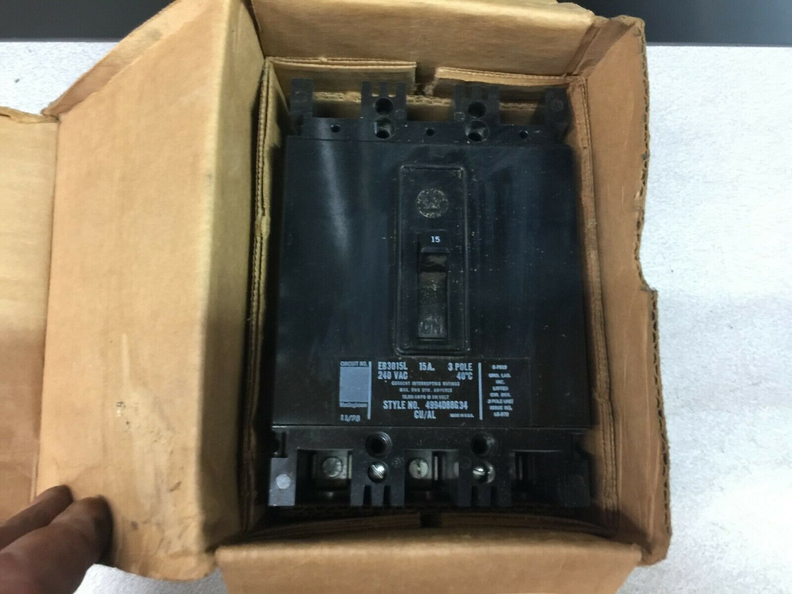 NEW IN BOX WESTINGHOUSE 15AMP 3POLE 240VAC BREAKER EB3015L