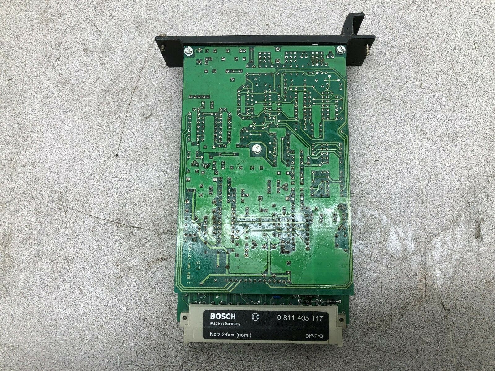 USED BOSCH DIFF-P/Q BOARD 0 811 405 147