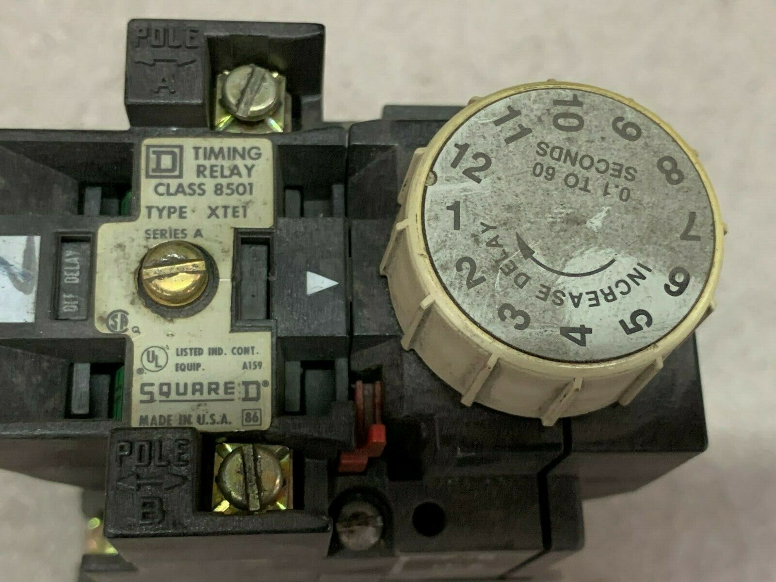 USED SQUARE D 8501 XTE1 TIMING RELAY 8501 X0 00