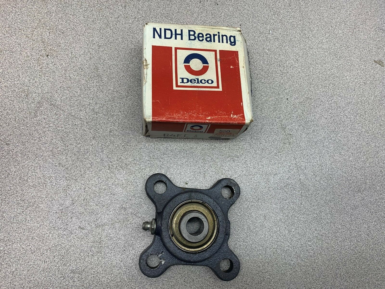 LOT OF 2 NEW NDH BEARING R4HE-1/2