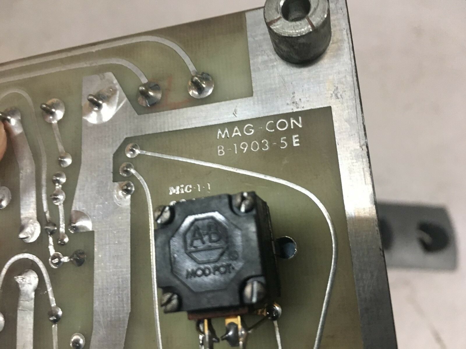 USED MAG-CON CIRCUIT BOARD B-1903-5e