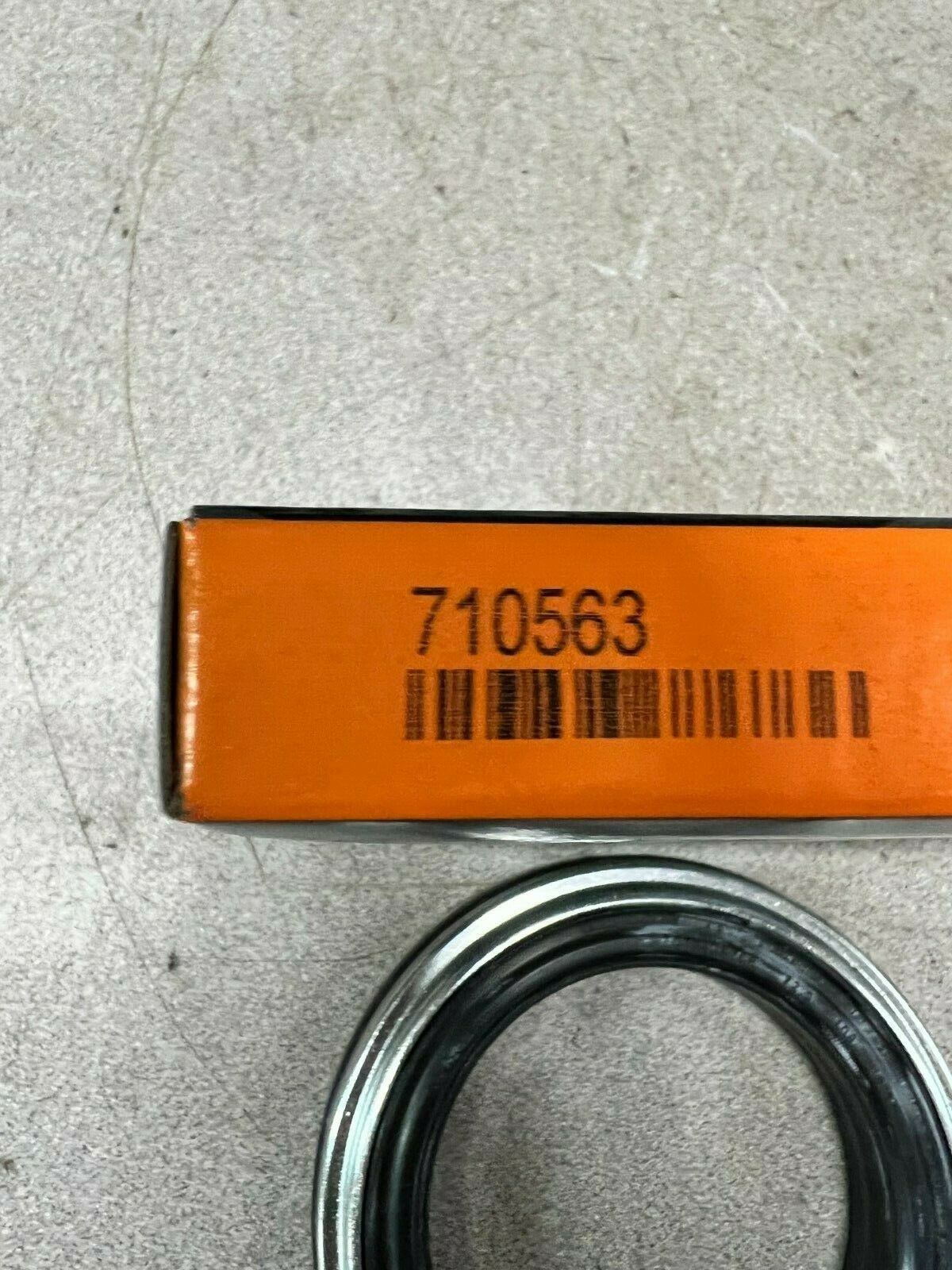 LOT OF 2 NEW IN BOX TIMKEN OILSEAL 710563