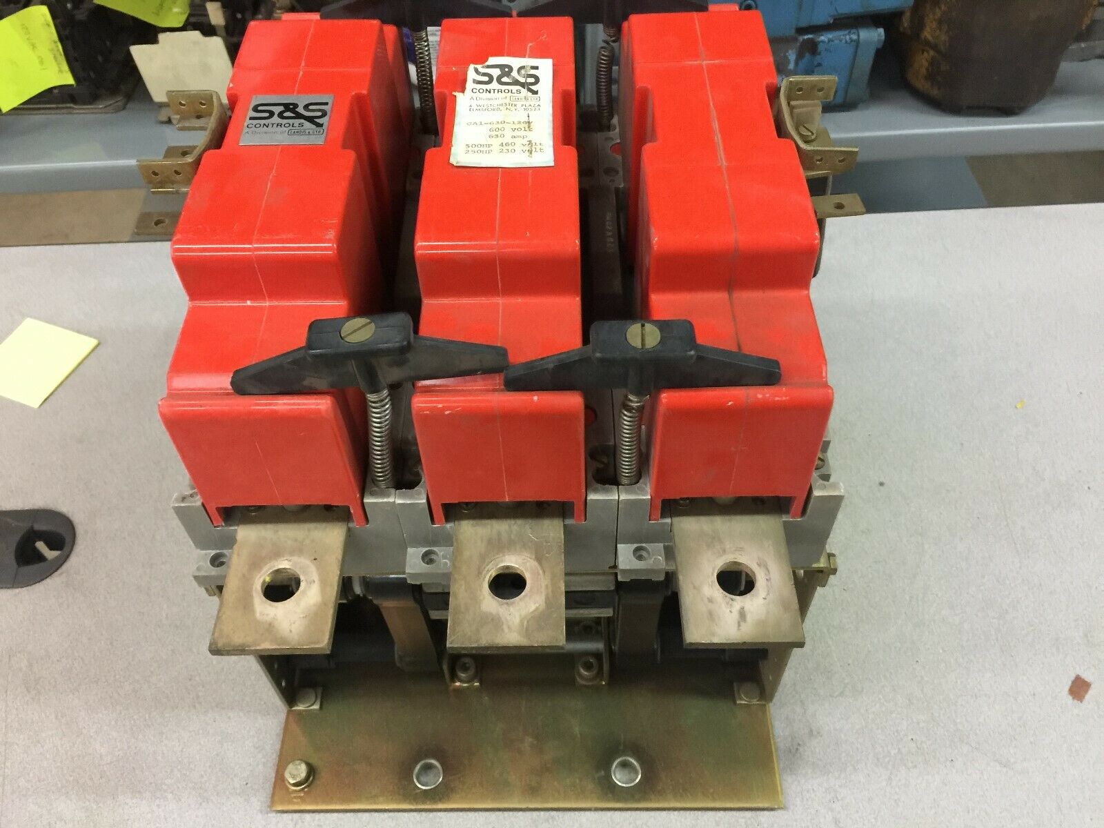 USED S & S CONTROLS 120 VAC COIL 630 AMP 600 VAC 3 POLE CONTACTOR CA1-630-120