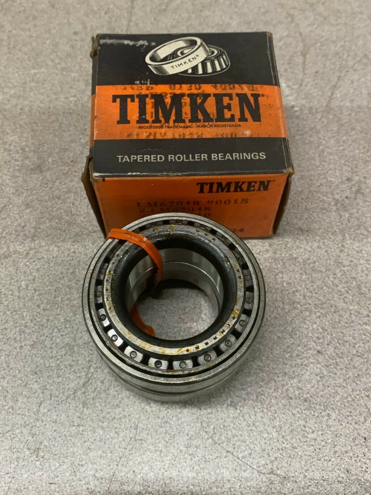 NEW IN BOX TIMKEN TAPERED ROLLER BEARING ASSEMBLY LM67048 90018