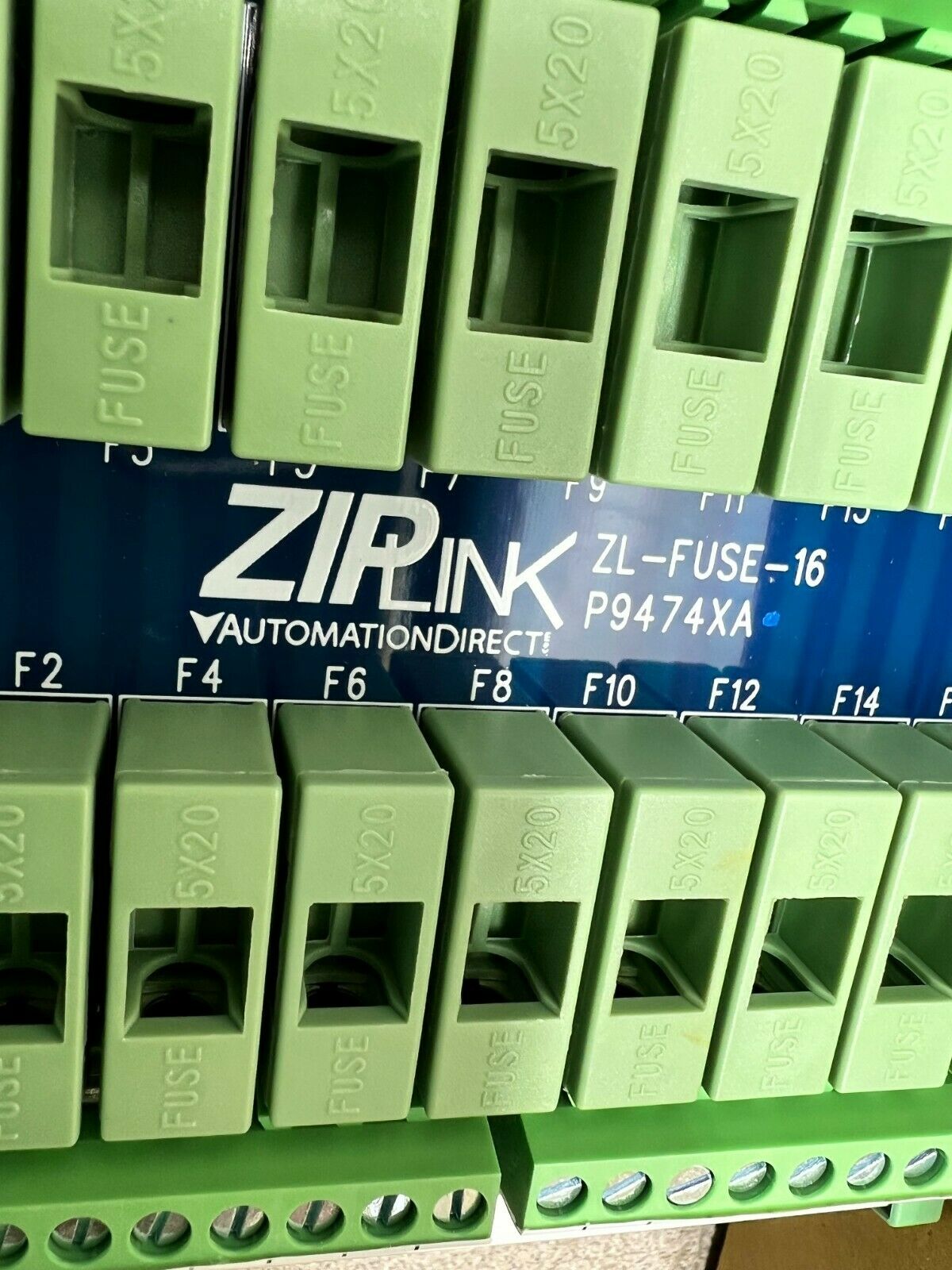 NEW IN BOX ZIPLINK 206GA FUSE BLOCK ZL-FUSE-16