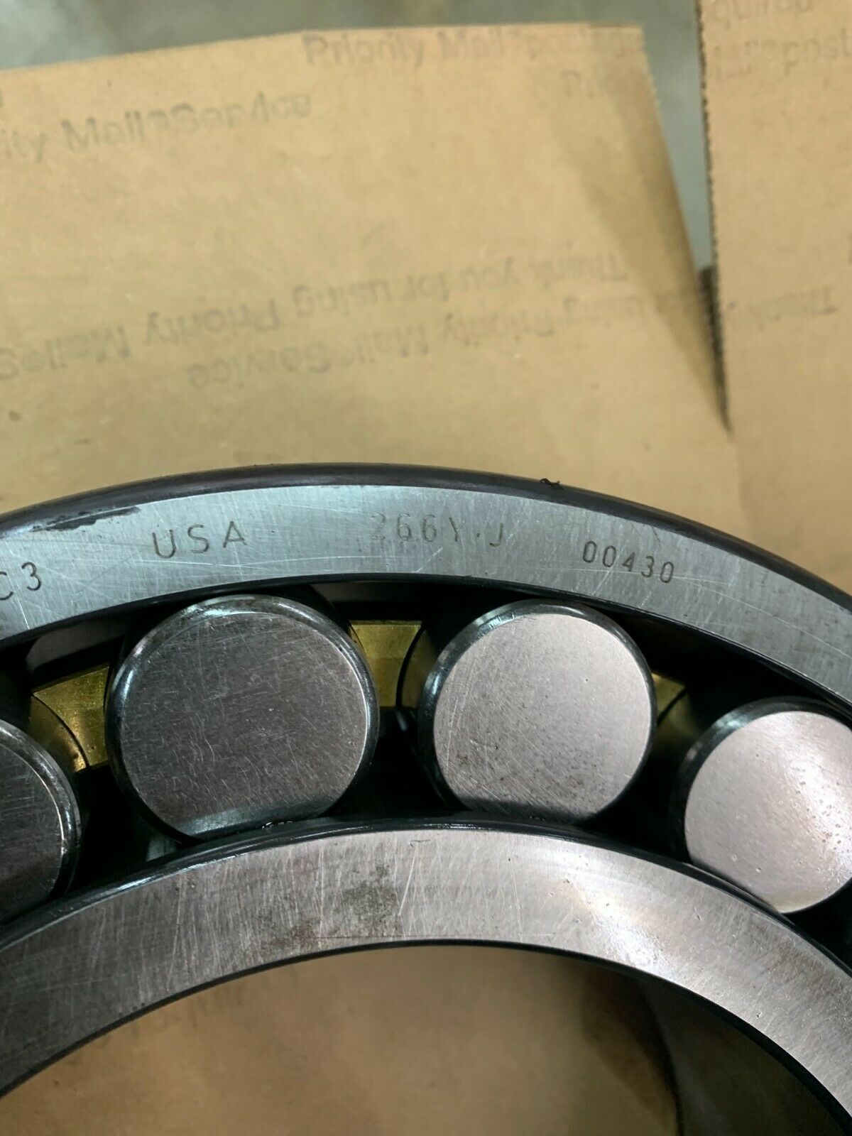 NEW NO BOX FAG 22232E1AKMC3 DOUBLE ROW SPHERICAL ROLLER BEARING 22232E1AK.M.C3