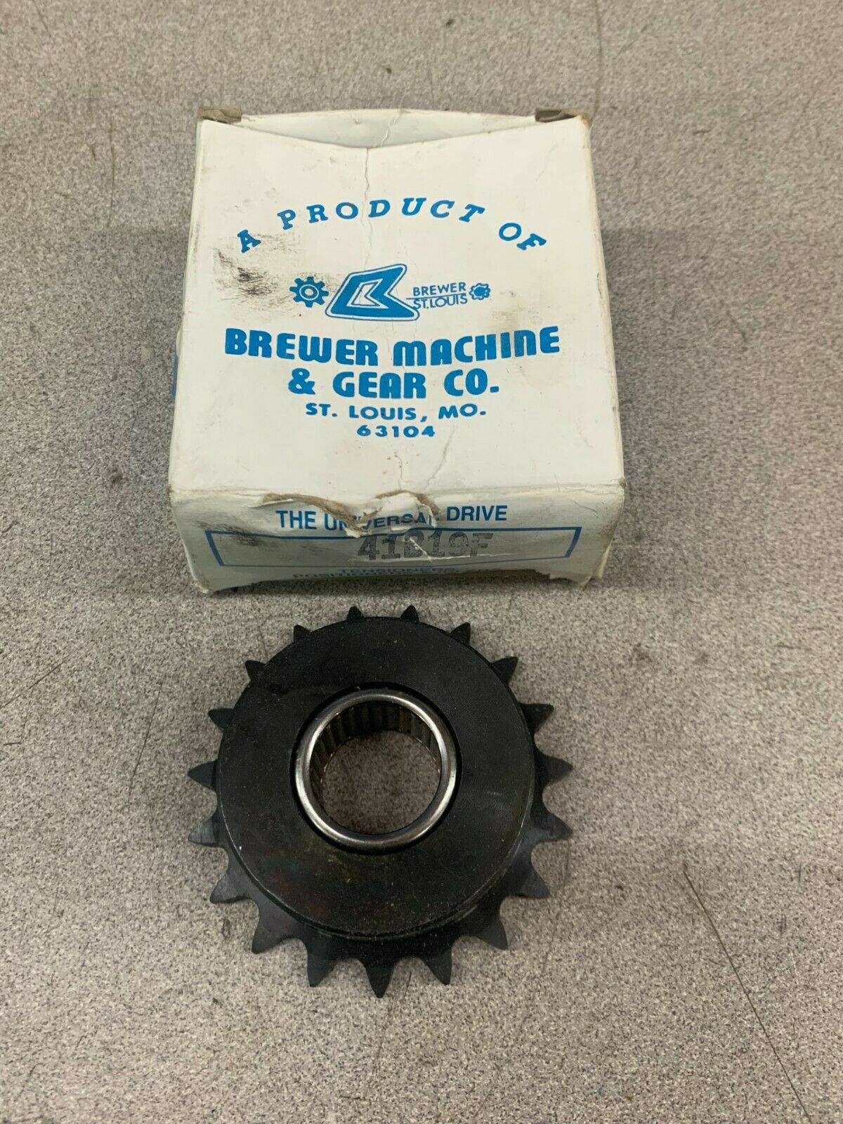 NEW IN BOX BREWER IDLER SPROCKET 41B19F