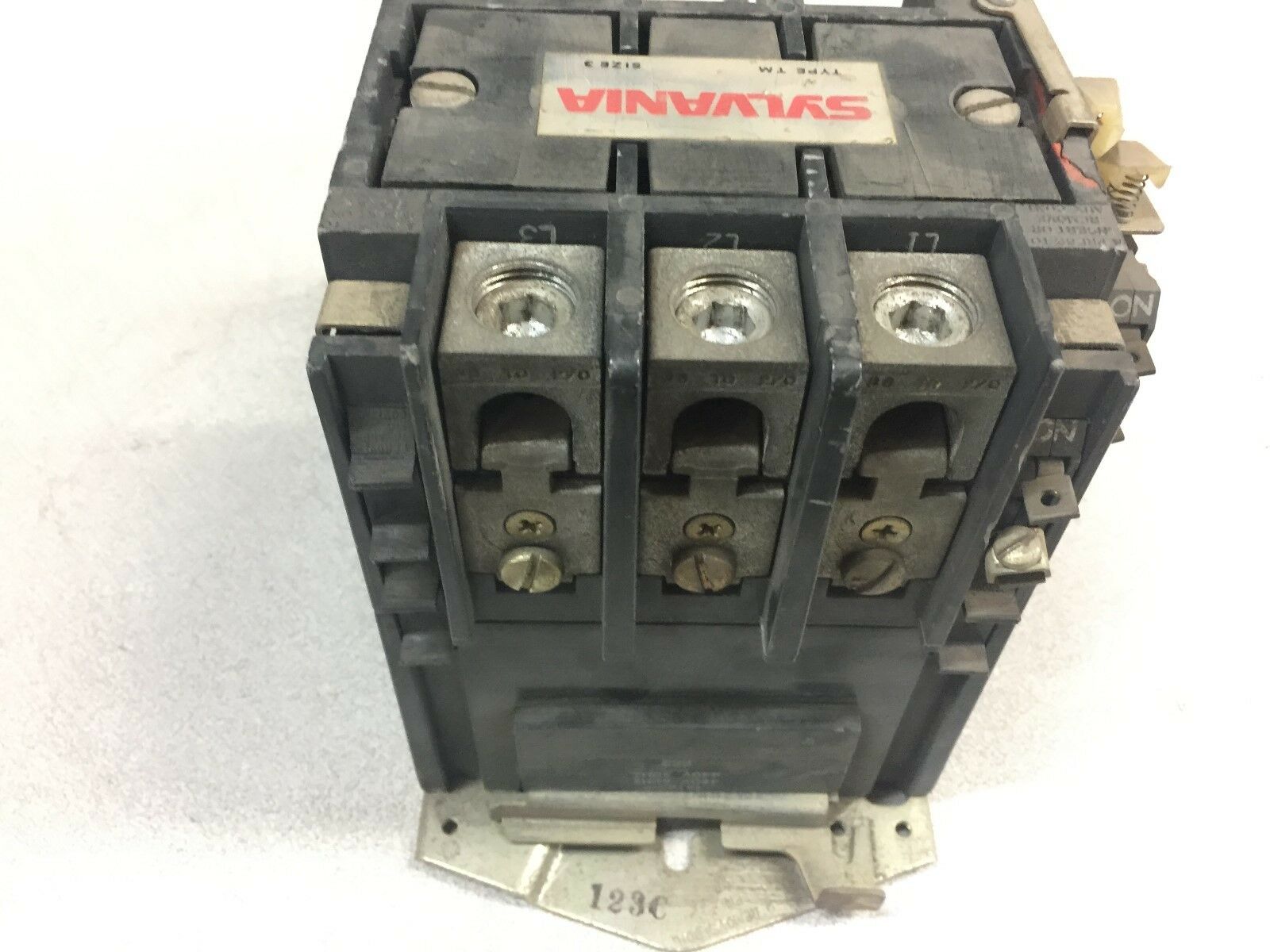 USED SYLVANIA SIZE 3 3POLE STARTER T134033