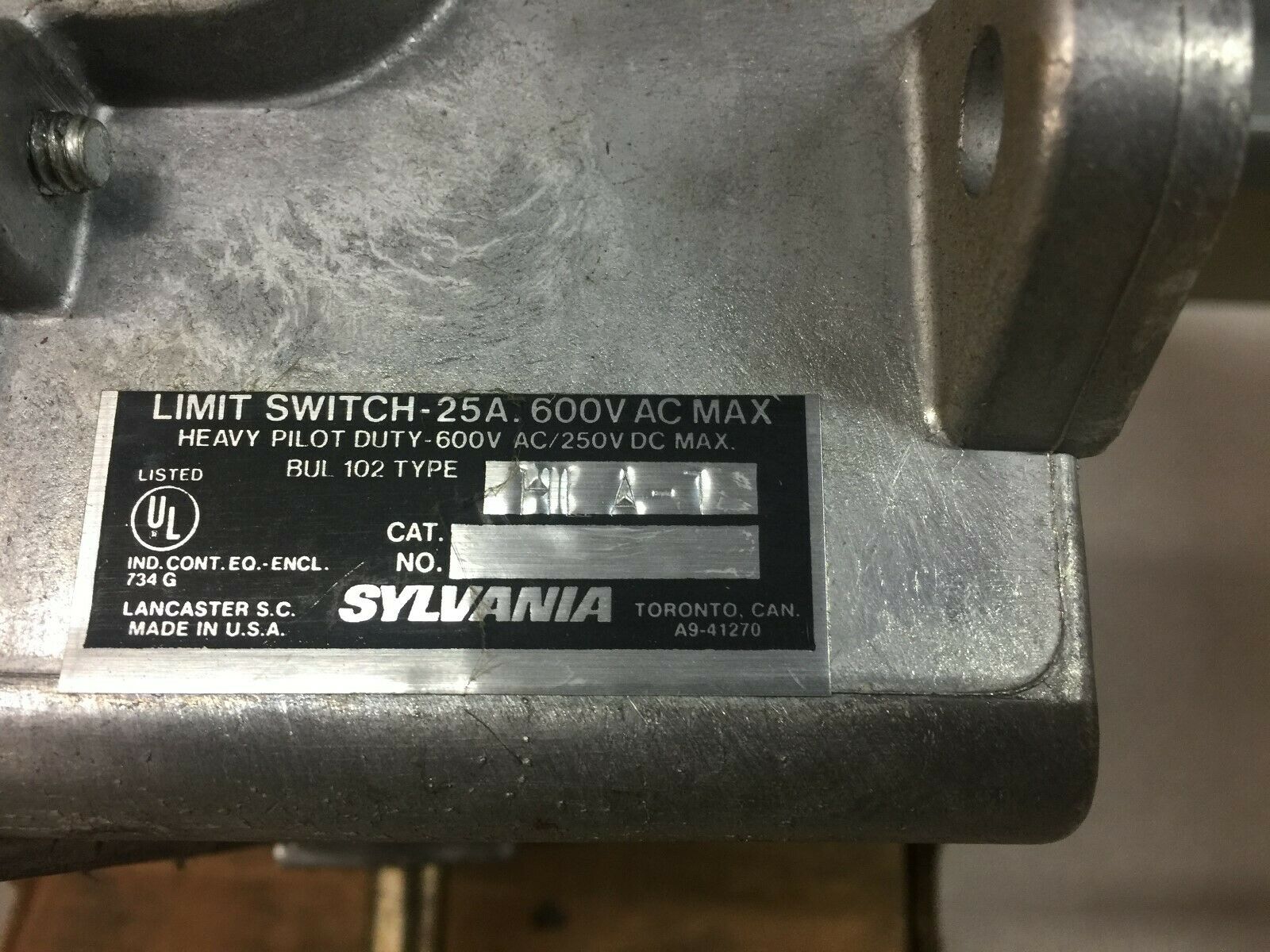 NEW IN BOX SYLVANIA LIMIT SWITCH A102-41252A