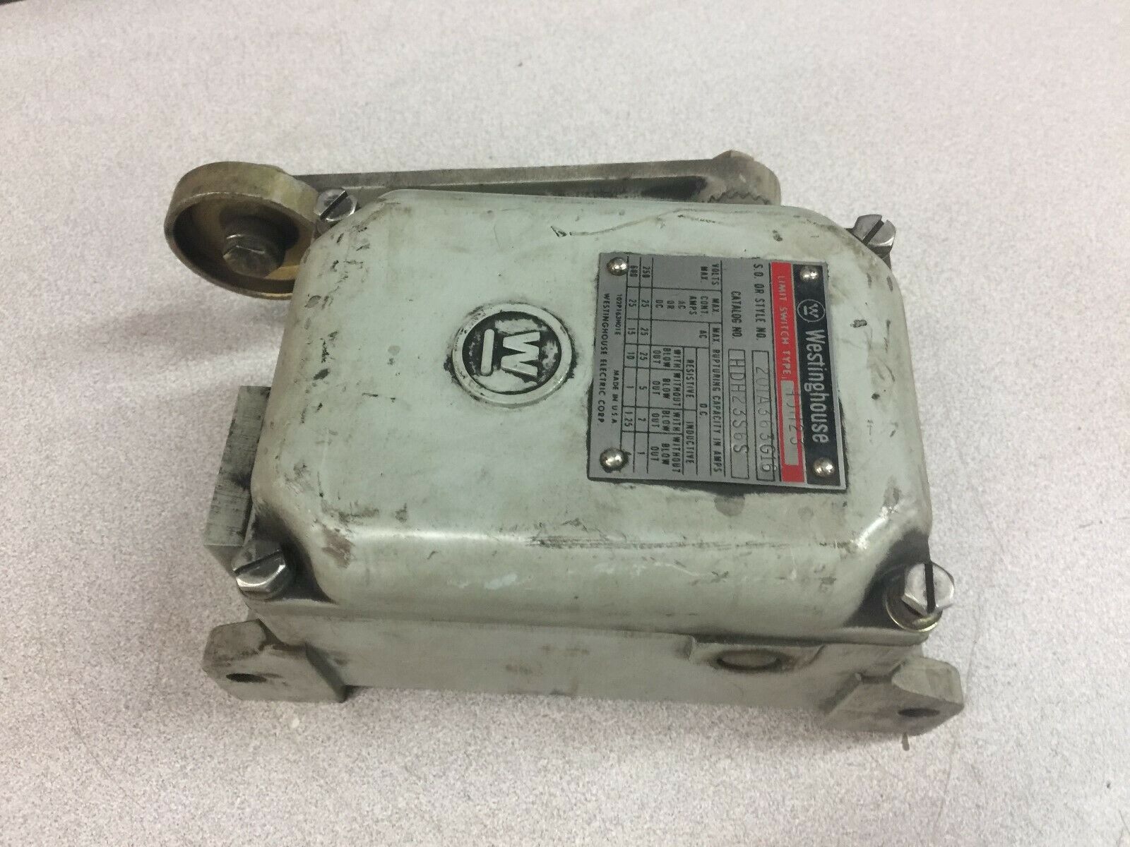 USED WESTINGHOUSE LIMIT SWITCH 201A363G16 HDH23S6S