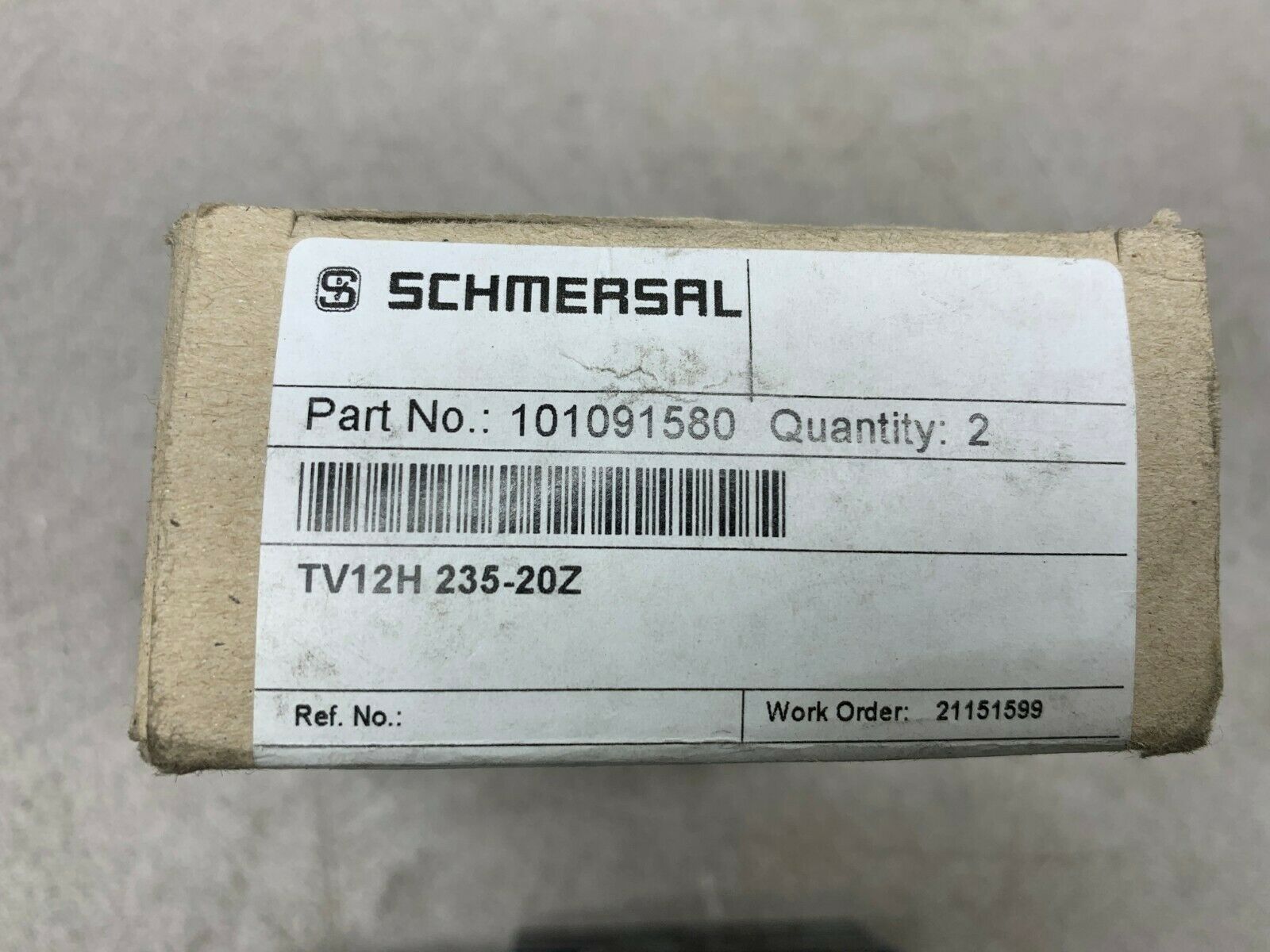 BOX OF 2 NEW IN BOX SCHMERSAL LIMIT SWITCH 101091580